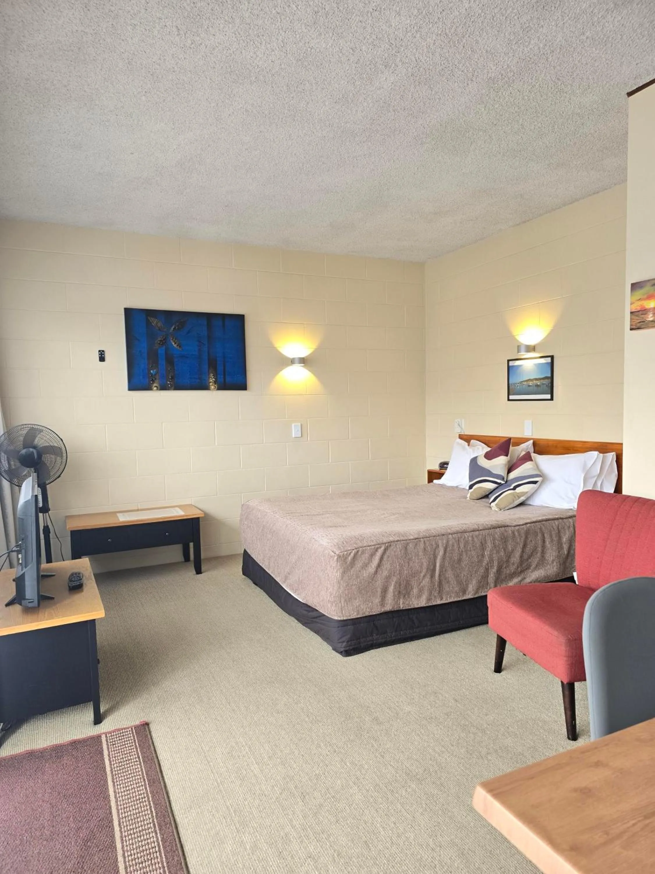 Studio Queen in Ala Moana Motel