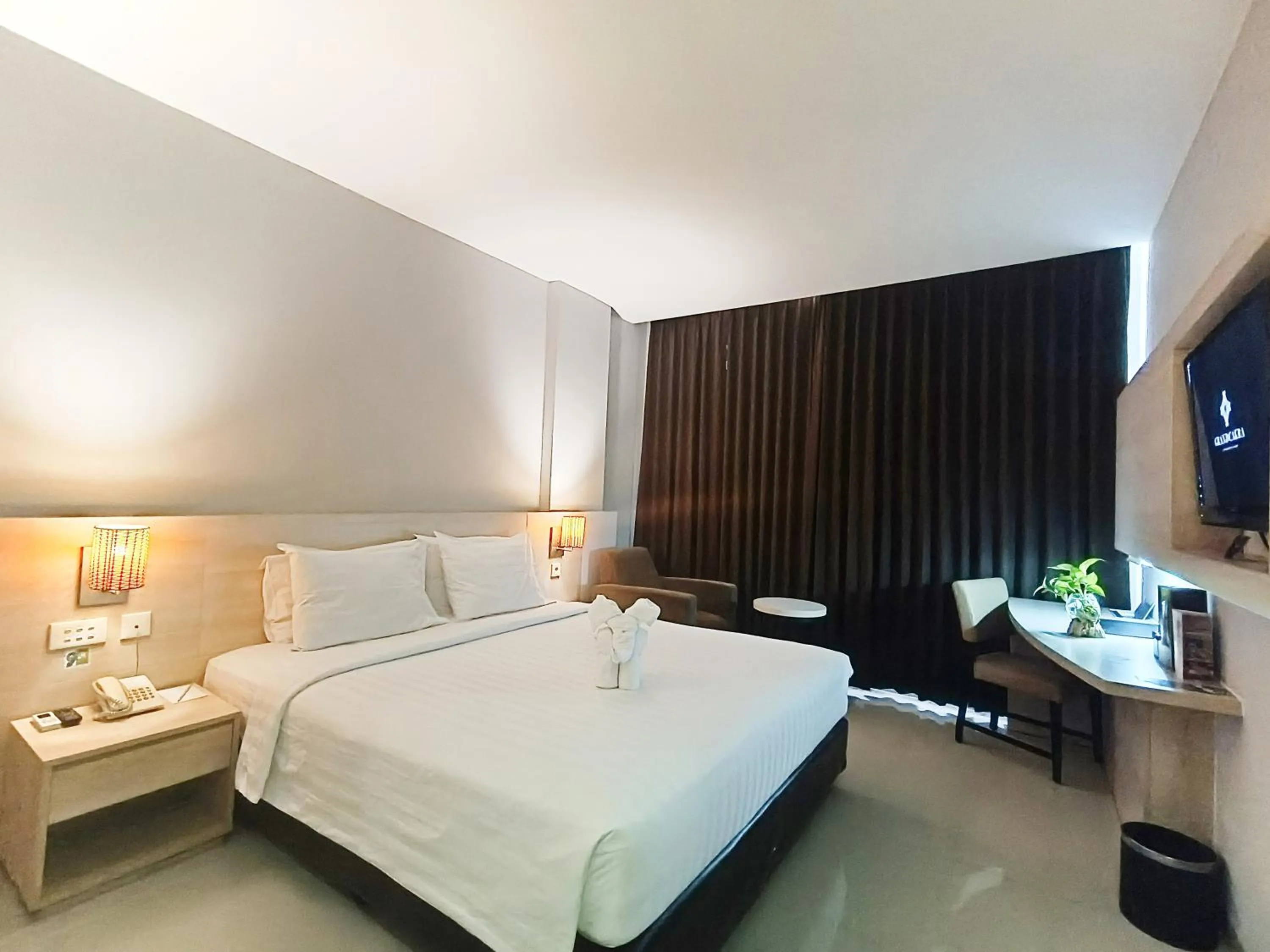 Deluxe Double Room in Grand Cakra Hotel Malang