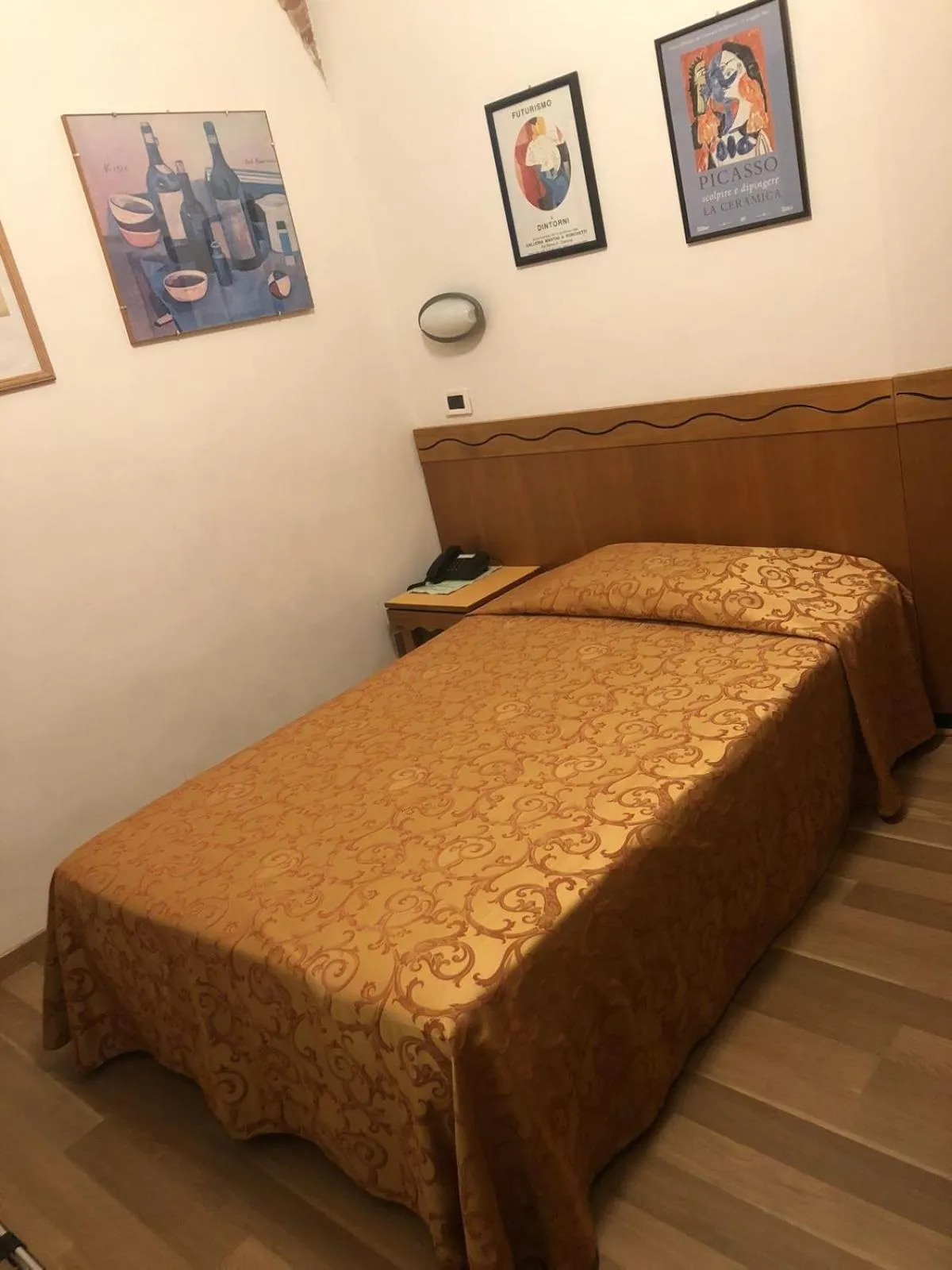 Single Room in Hotel Nuova Italia