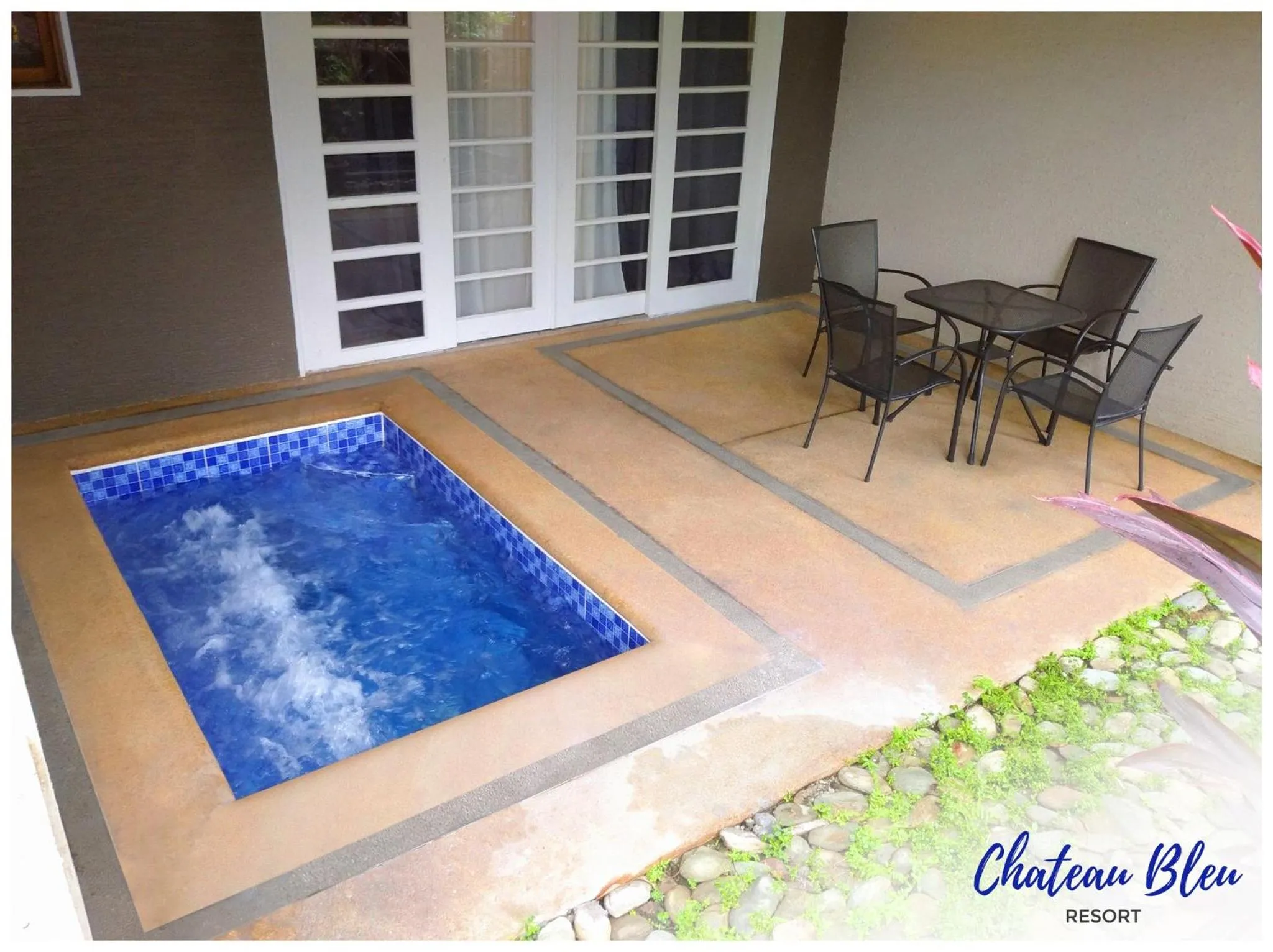 Deluxe Quadruple Room in Chateau Bleu Resort