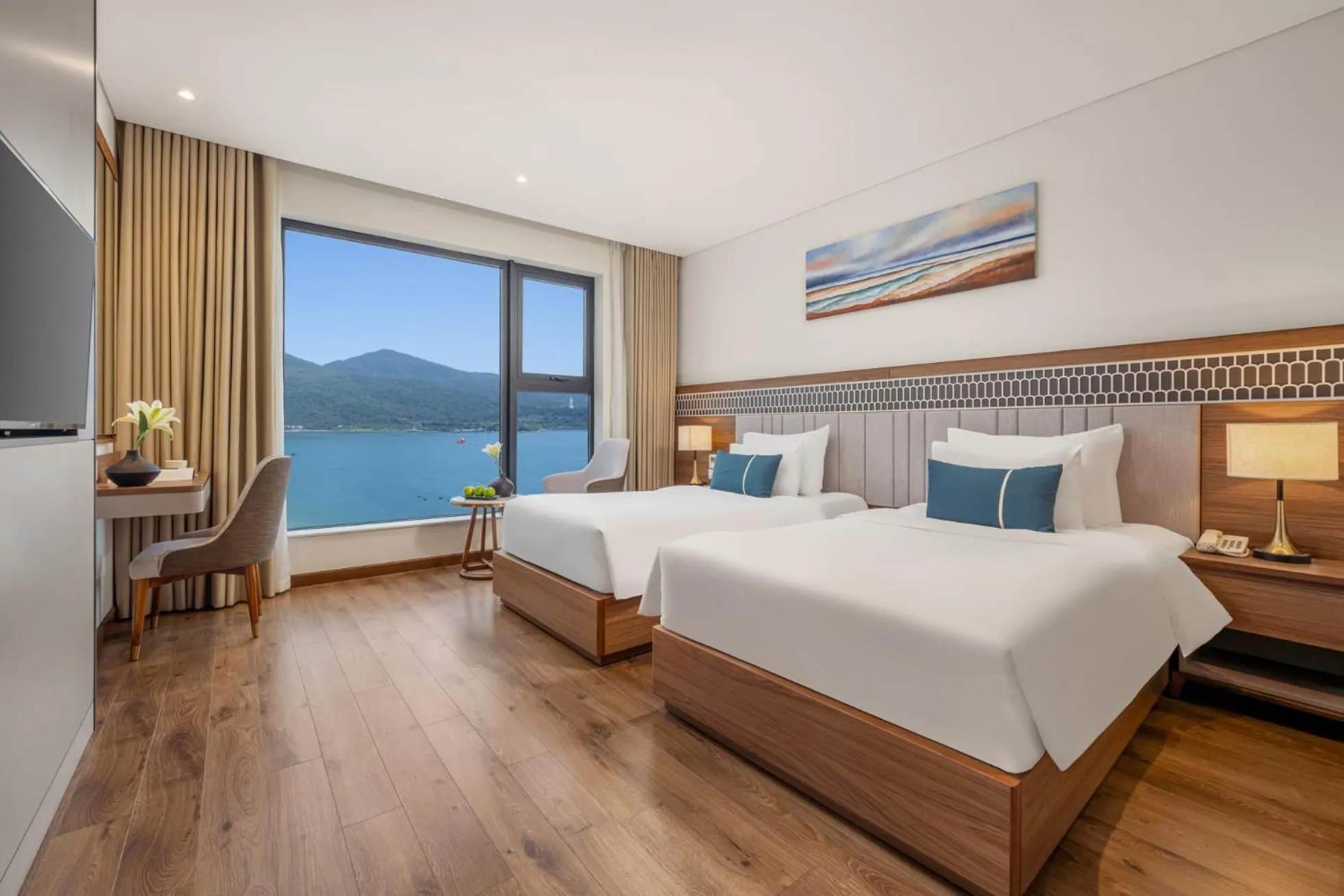 Deluxe Twin Room with Partial Ocean View - Afternoon Tea Included in Peninsula Hotel Danang
