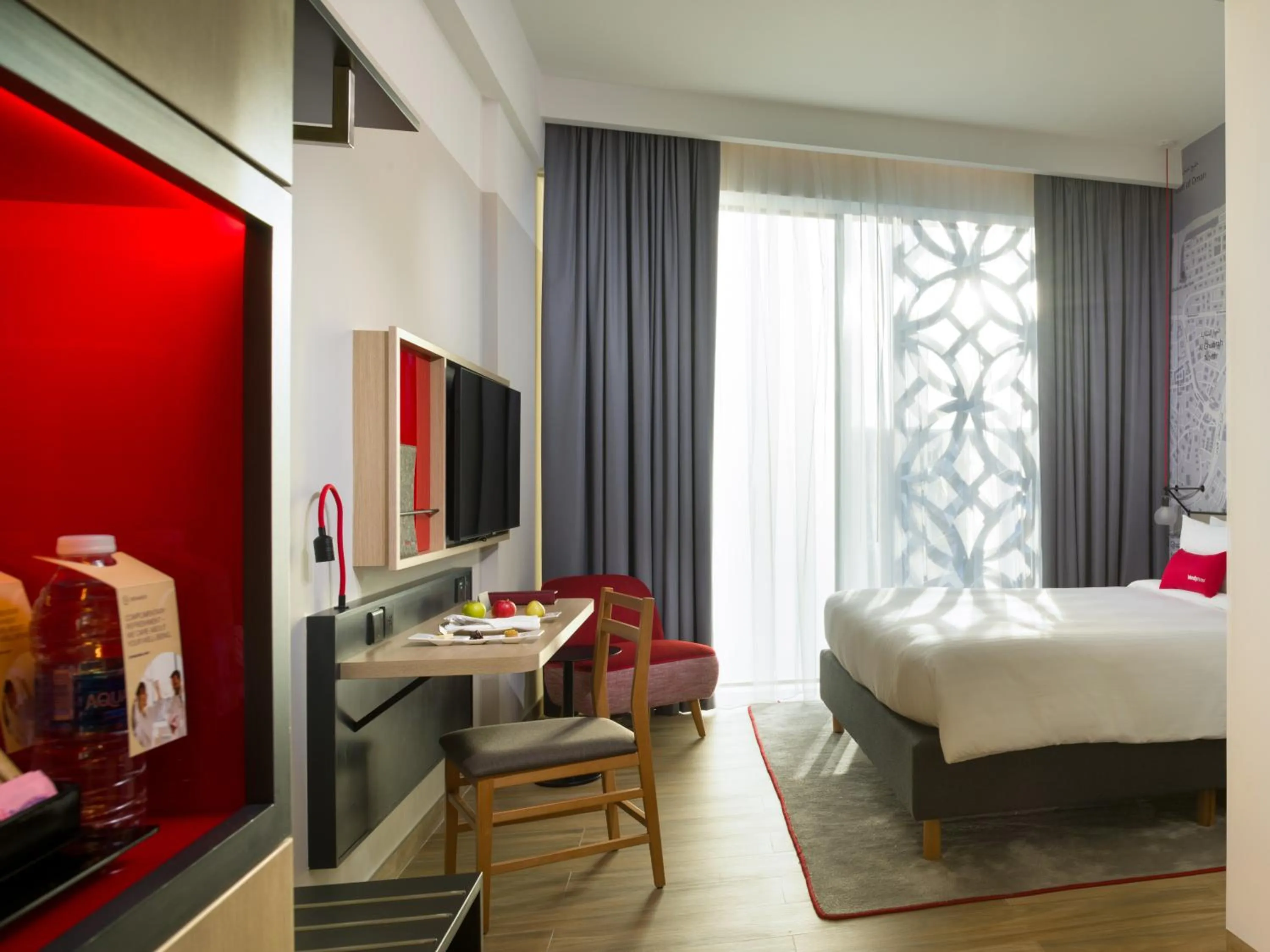 Deluxe King Room in IntercityHotel Muscat