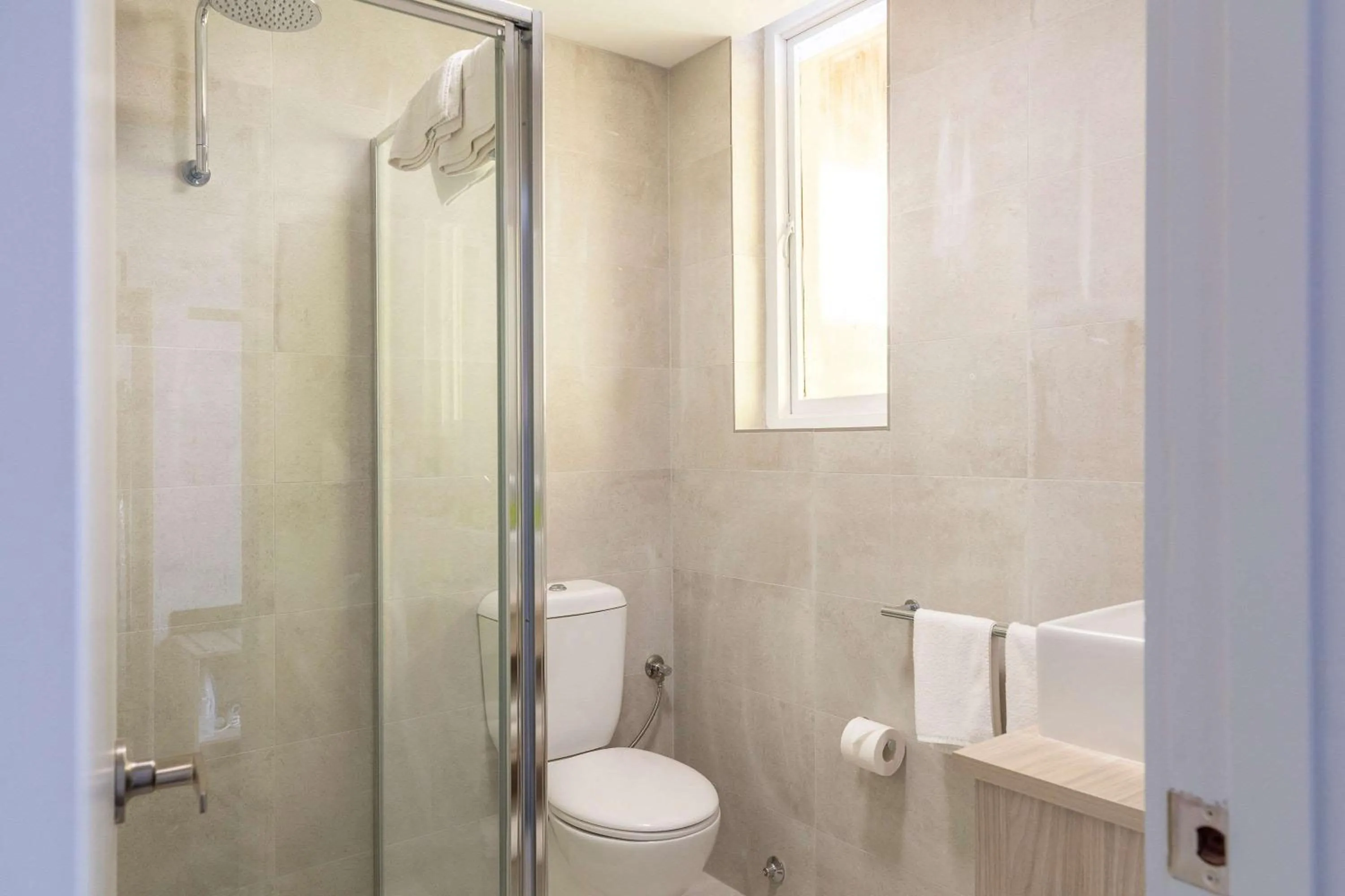 Studio Queen and Single Room in Nightcap at Wintersun Hotel