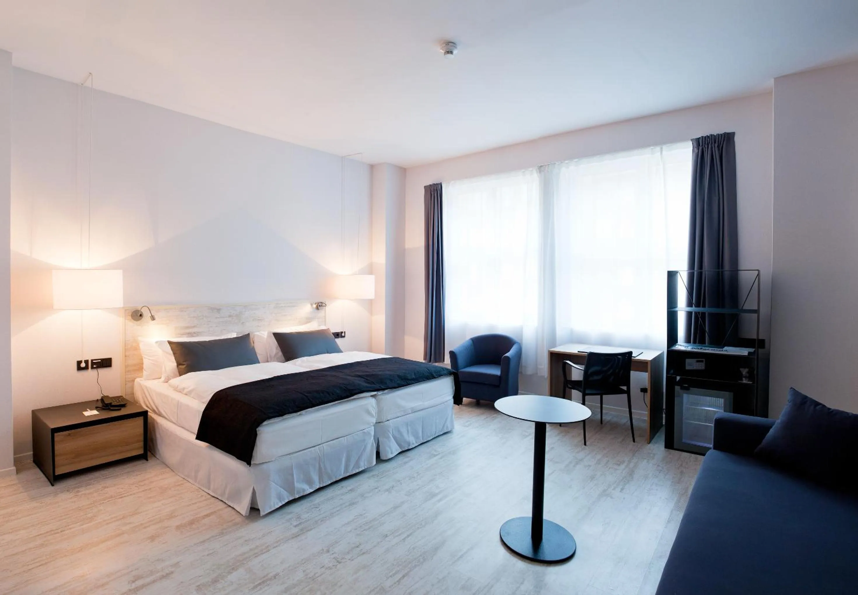 Superior Twin Room in Catalonia Berlin Mitte