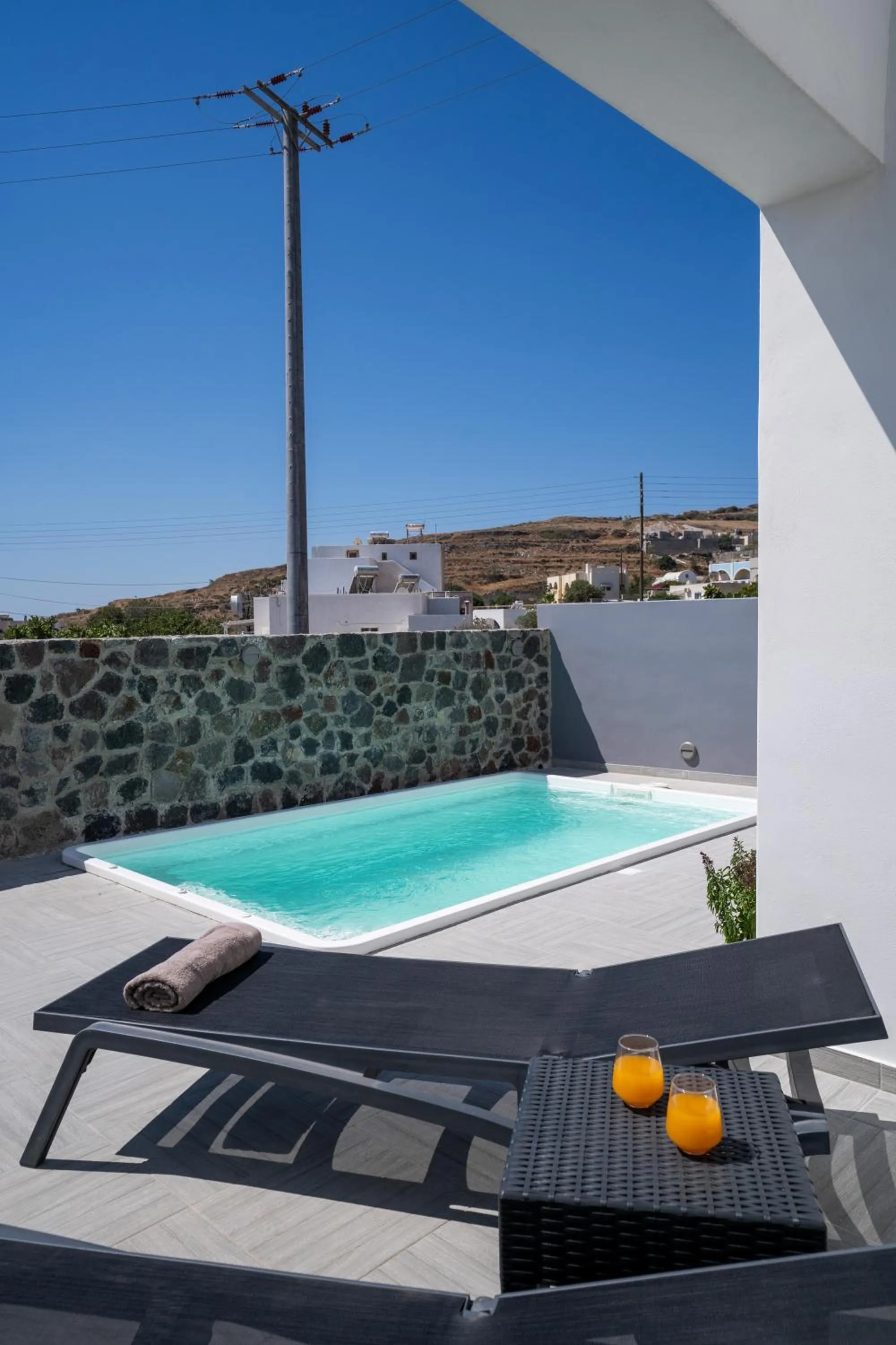 Suite with Private Heated Pool in SantoRossa Luxury Villas