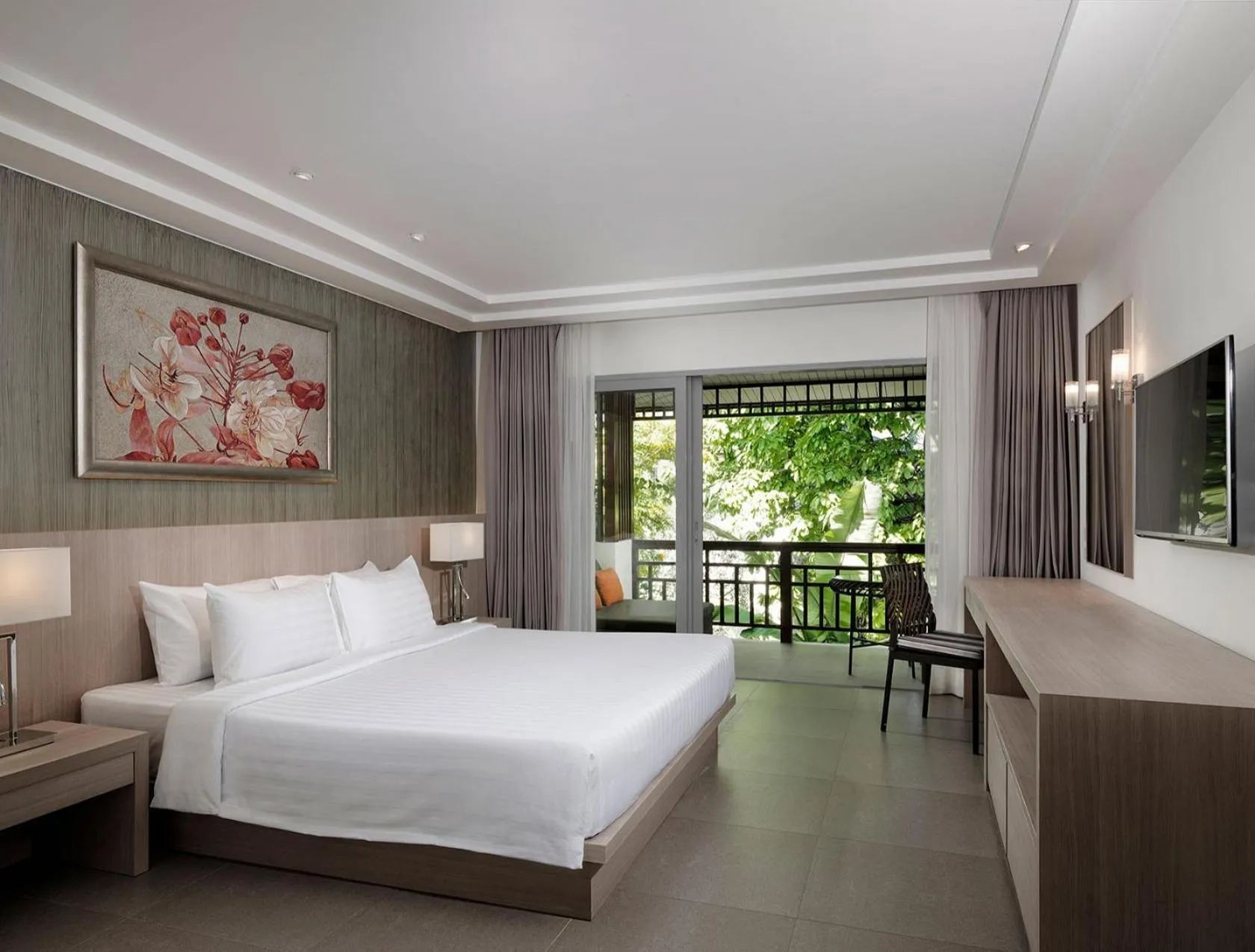 Deluxe Double or Twin Room in PP Princess Resort