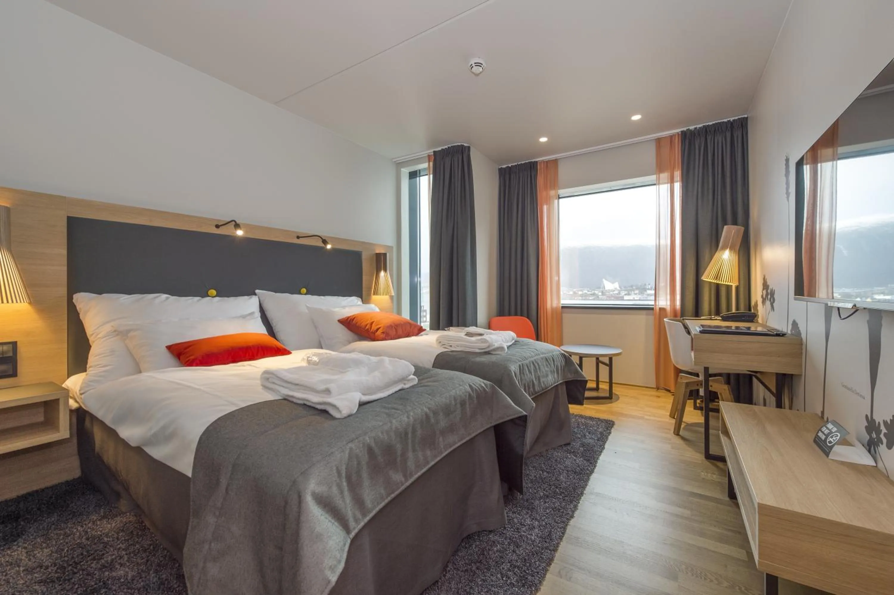 Superior Twin Room in Clarion Hotel The Edge