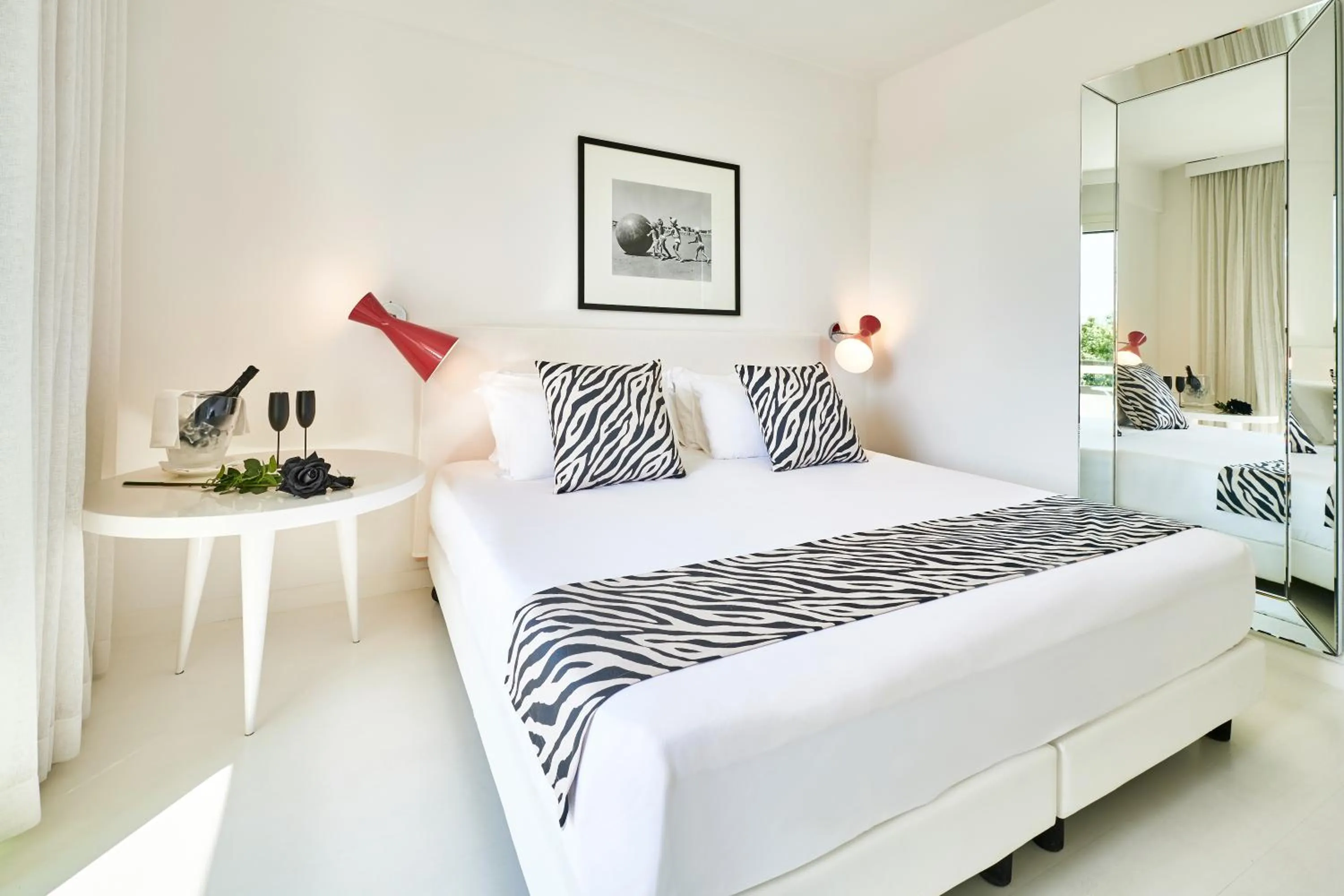 Junior Suite with Spa Access in Mondial Resort & Spa