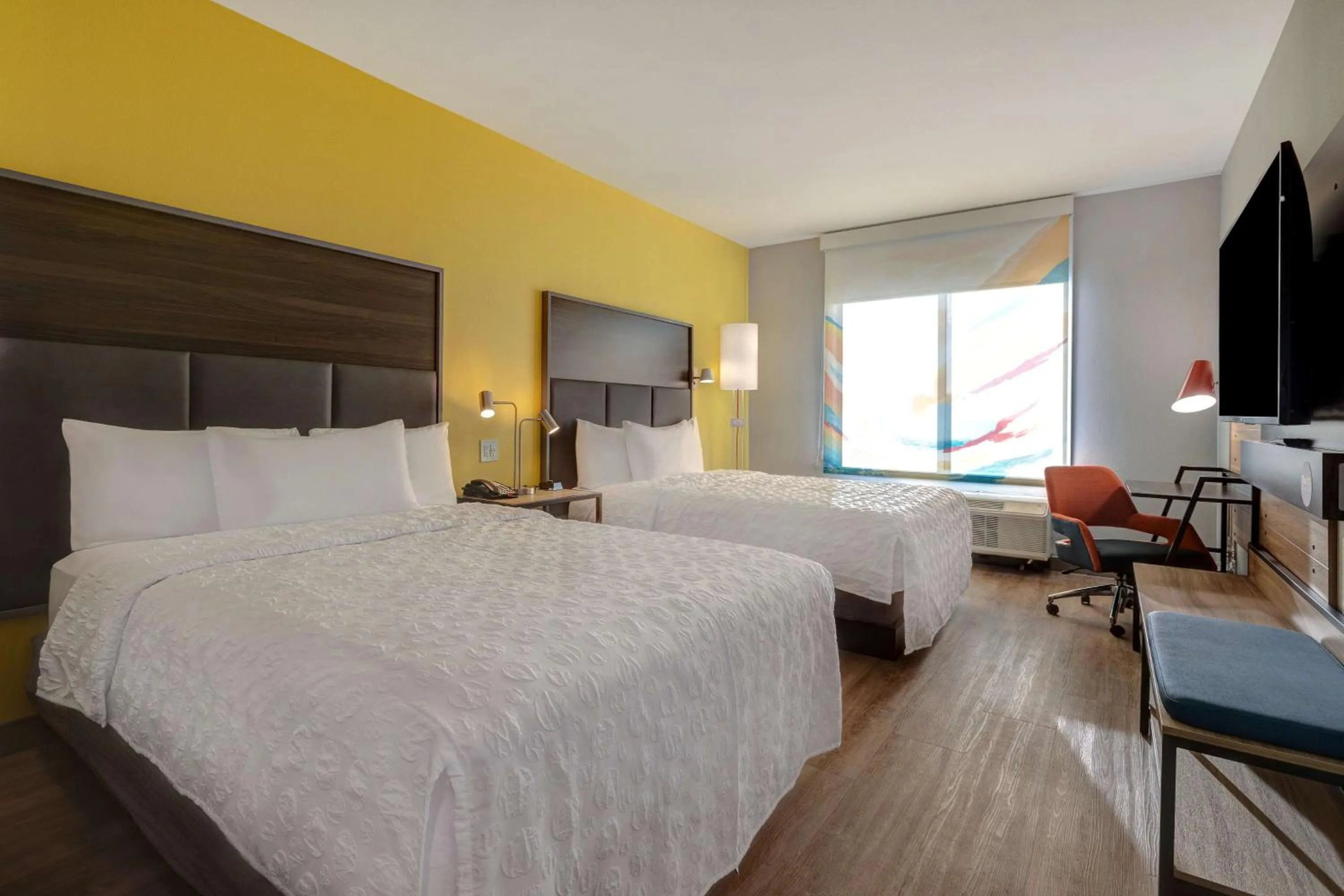 Queen Room with Two Queen Beds - Hearing Access in Tru By Hilton Galveston, Tx