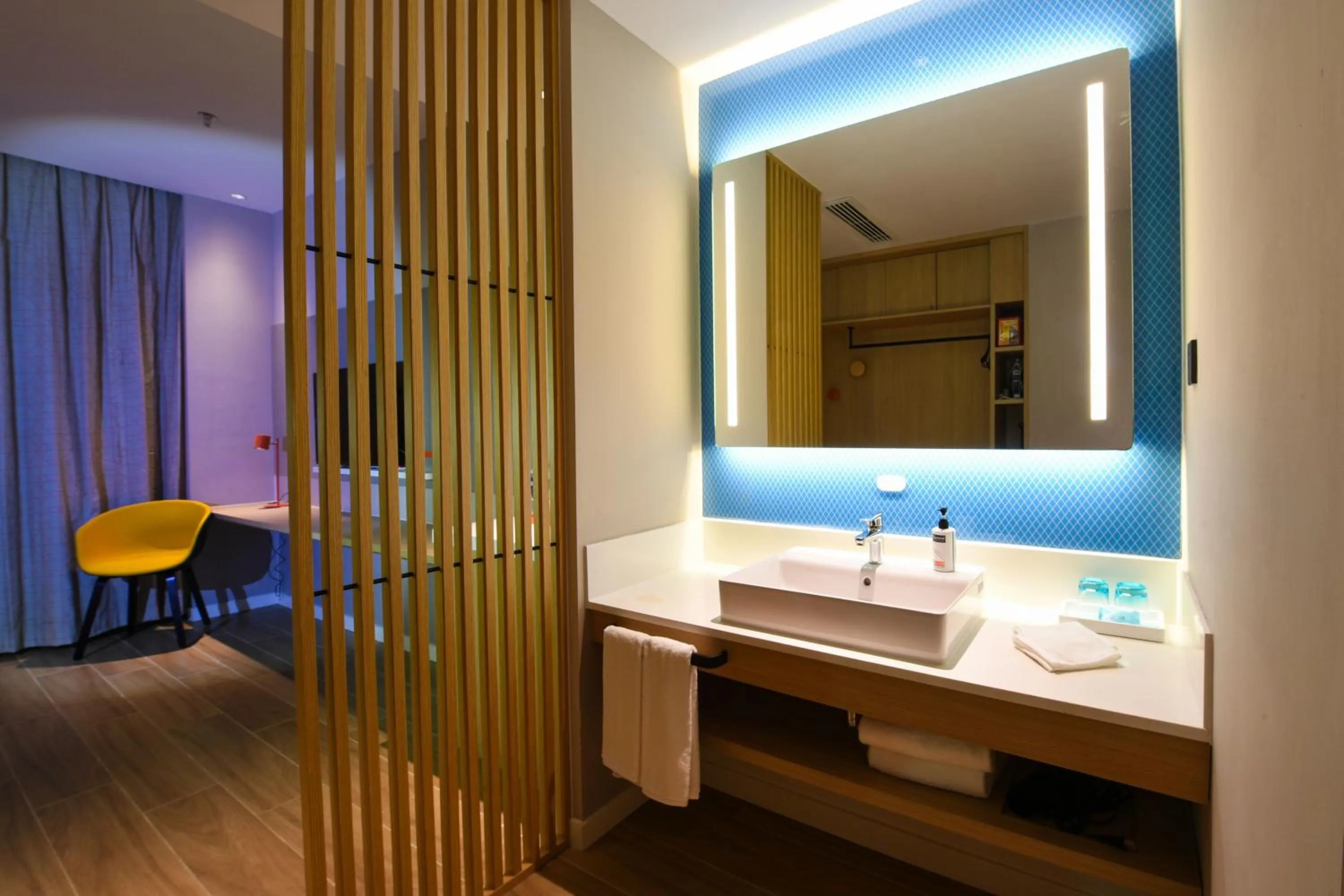 Standard Twin Room in Holiday Inn Express Tianjin Binhai by IHG