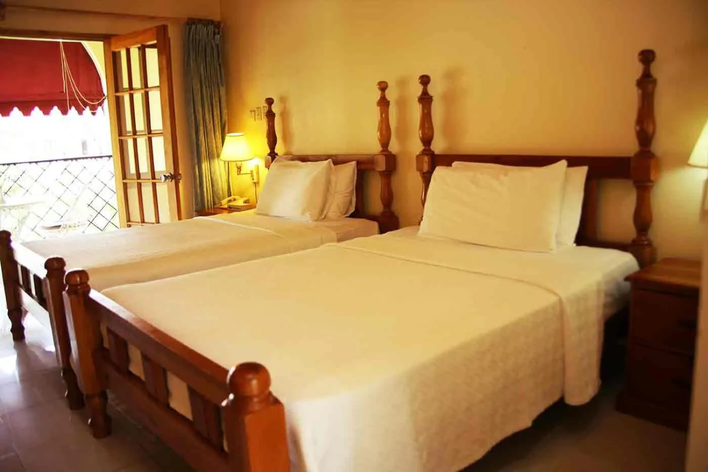 King or Double Room with Garden View - single occupancy in Charela Inn