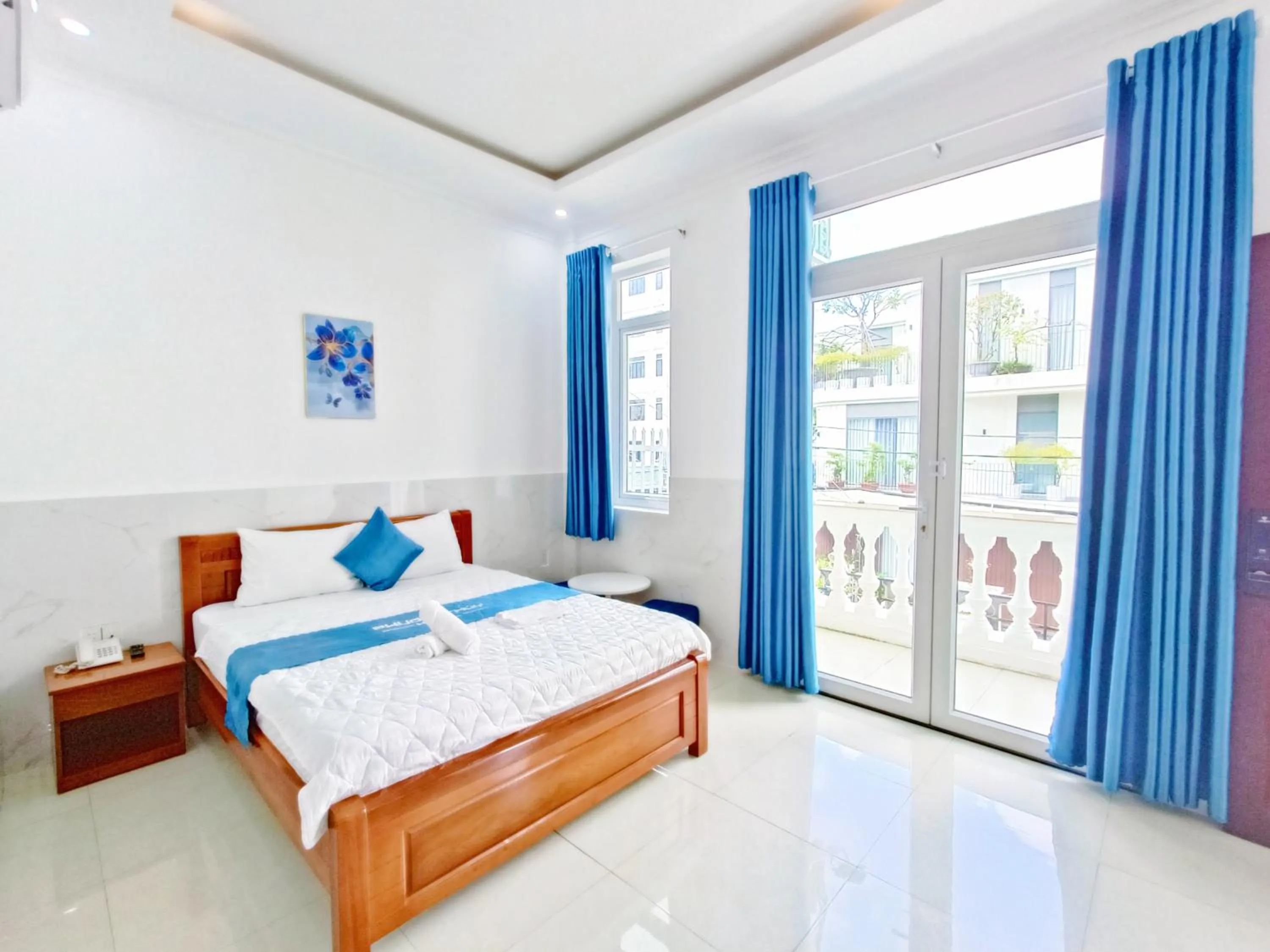 Deluxe Double Room in Phuong Thuy Hotel
