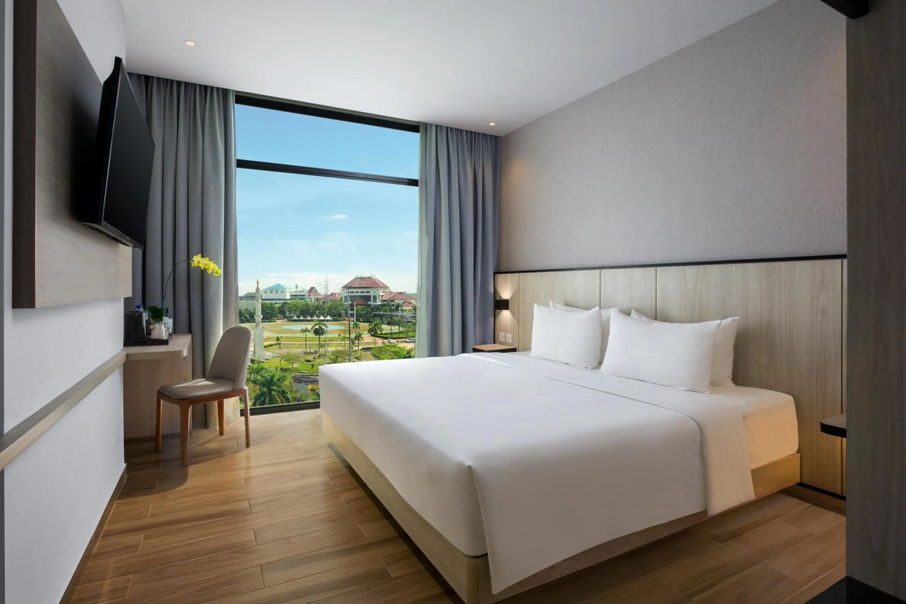 Superior Queen Room in Hotel Santika Batam