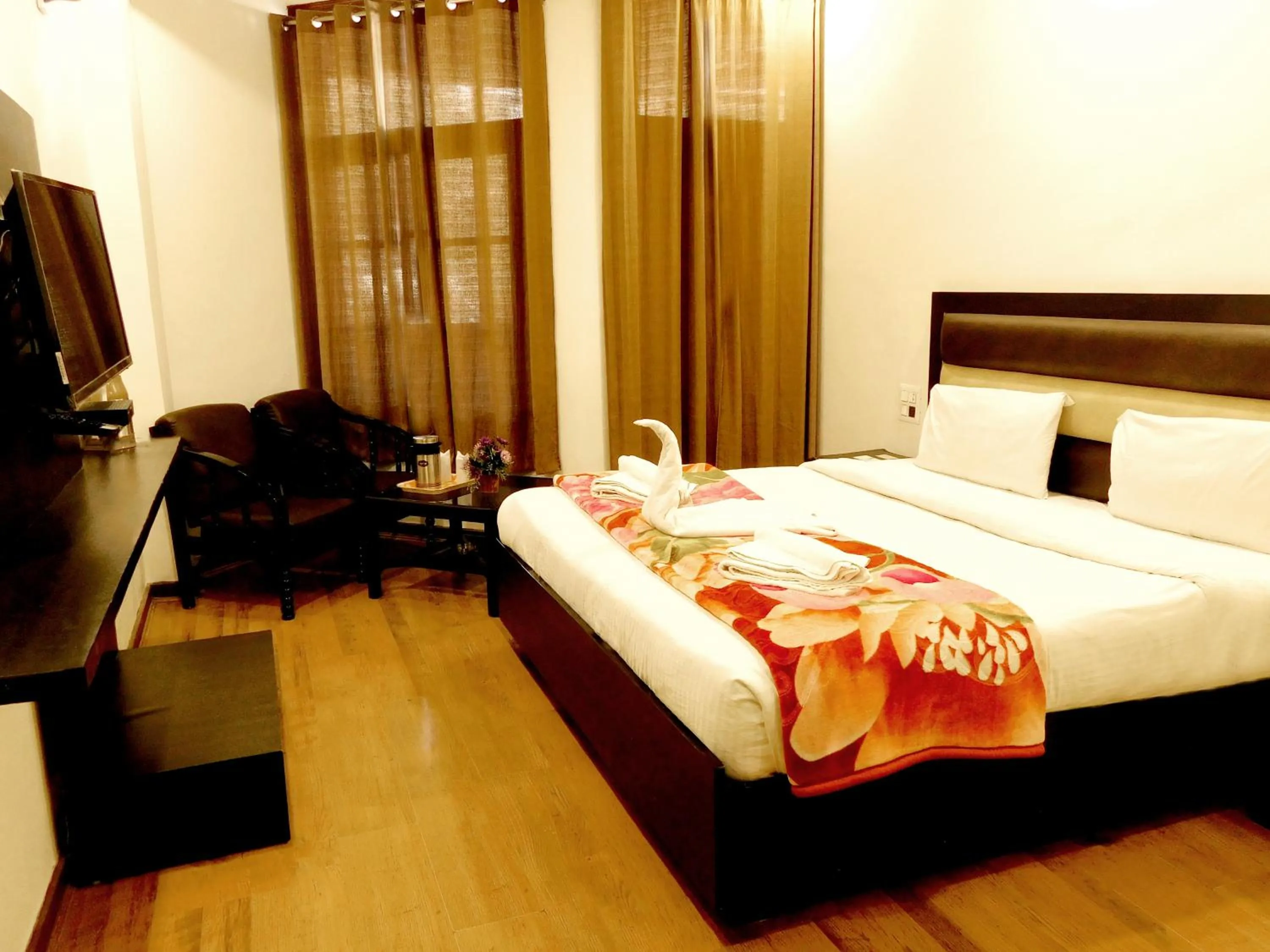 Deluxe Room - single occupancy in Hotel Crystal Palace