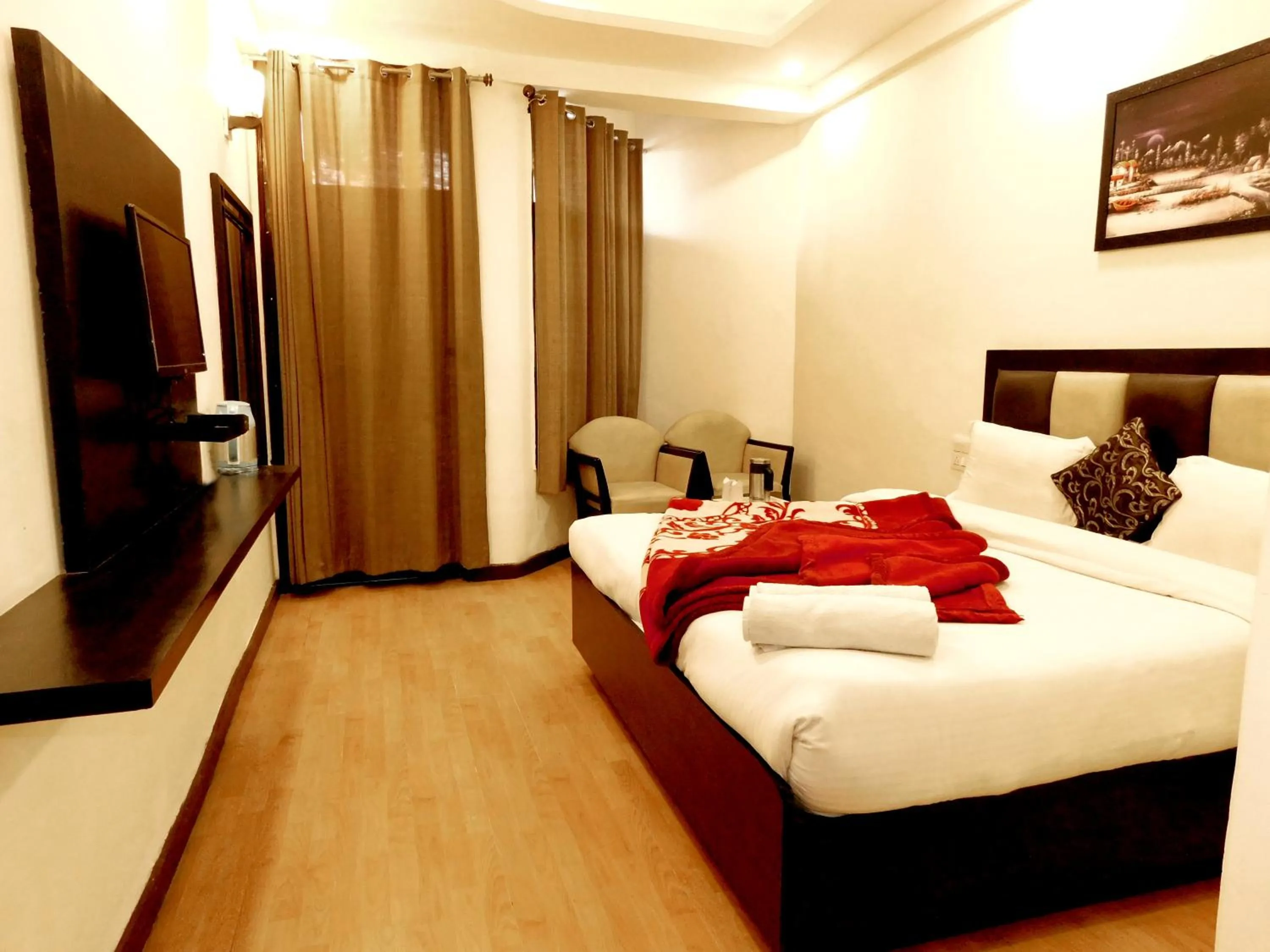 Double Room with Balcony in Hotel Crystal Palace