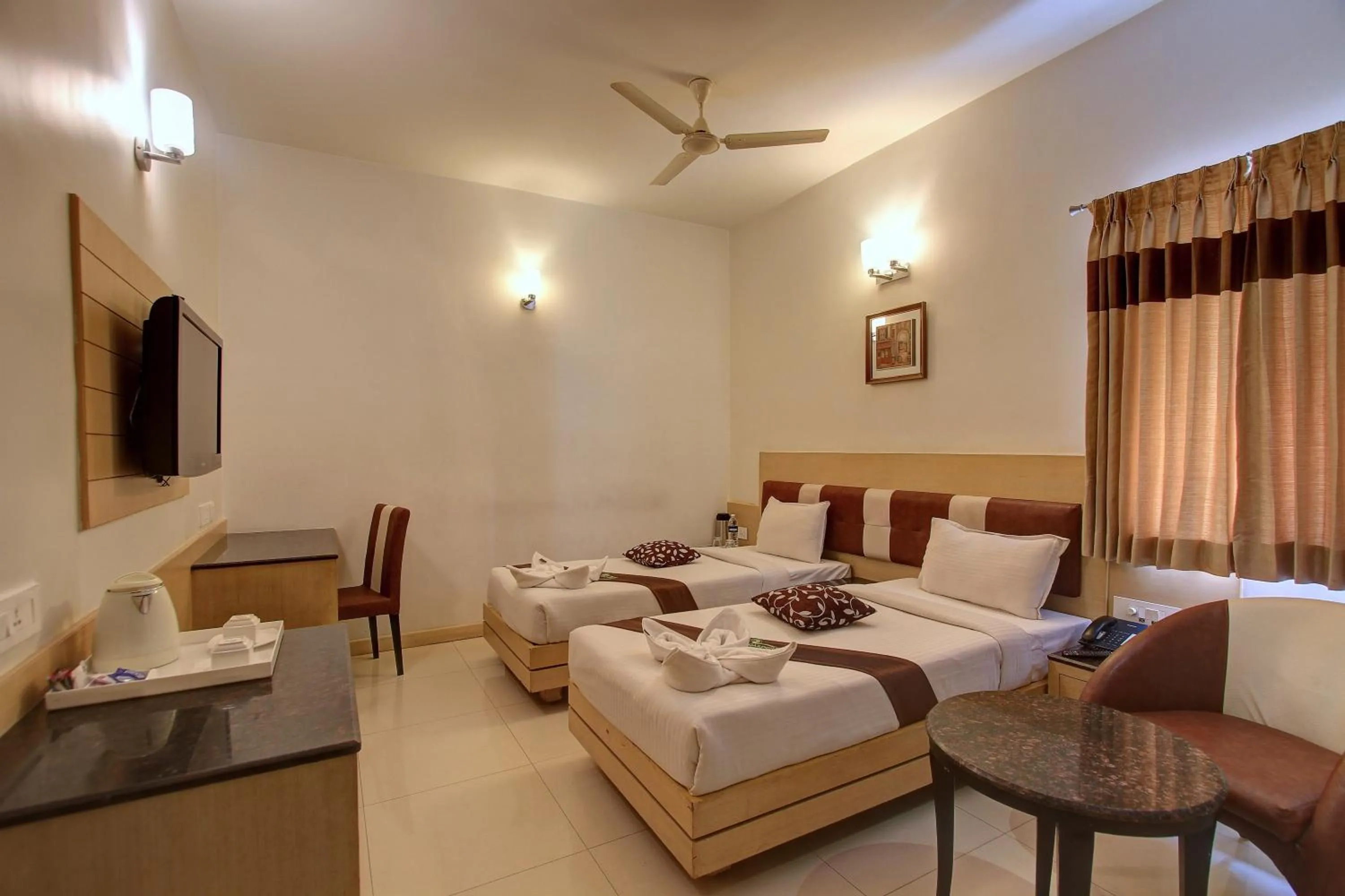 Large Single Room - single occupancy in Hotel Prince Gardens