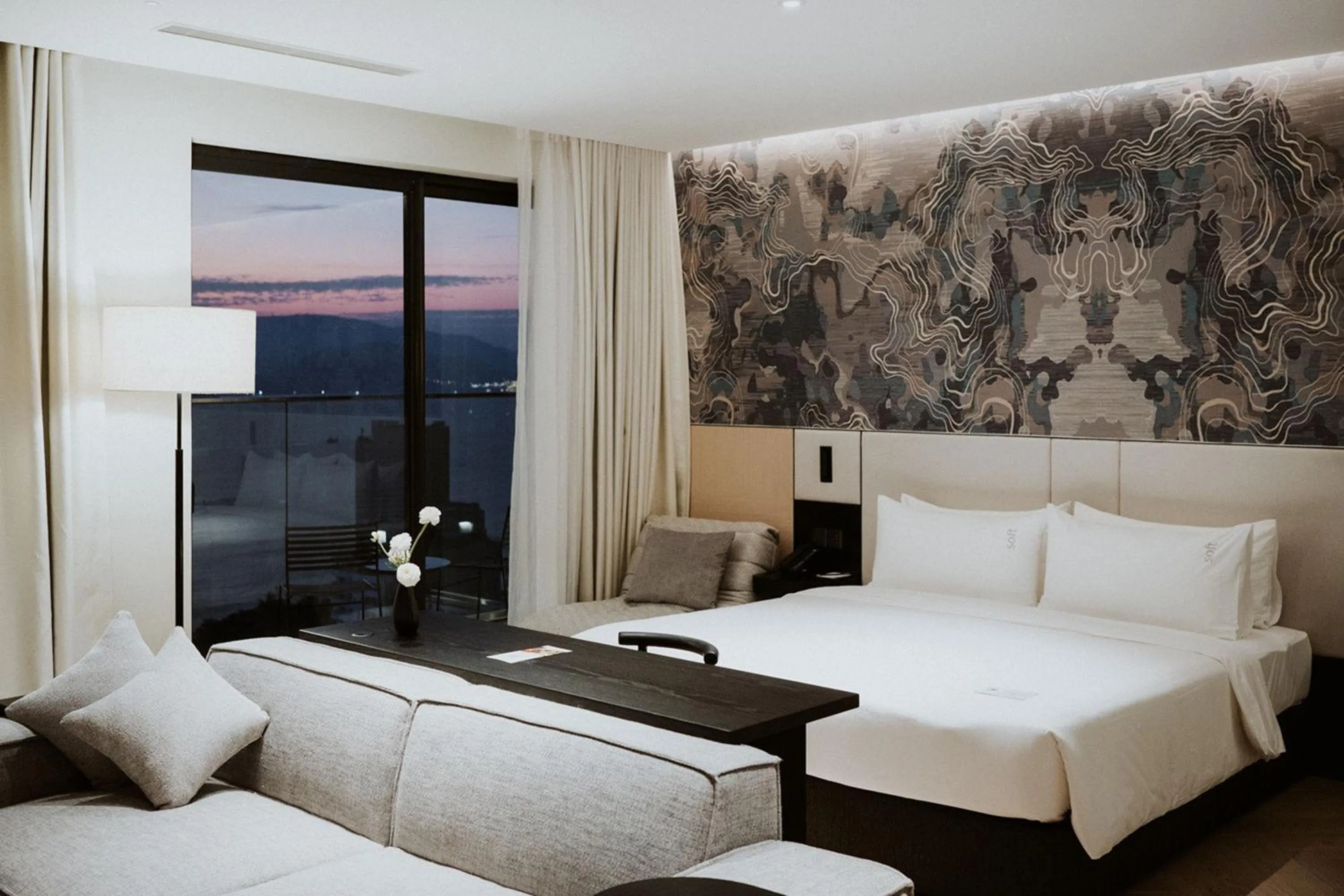 Suite with Sea View in December Hotel