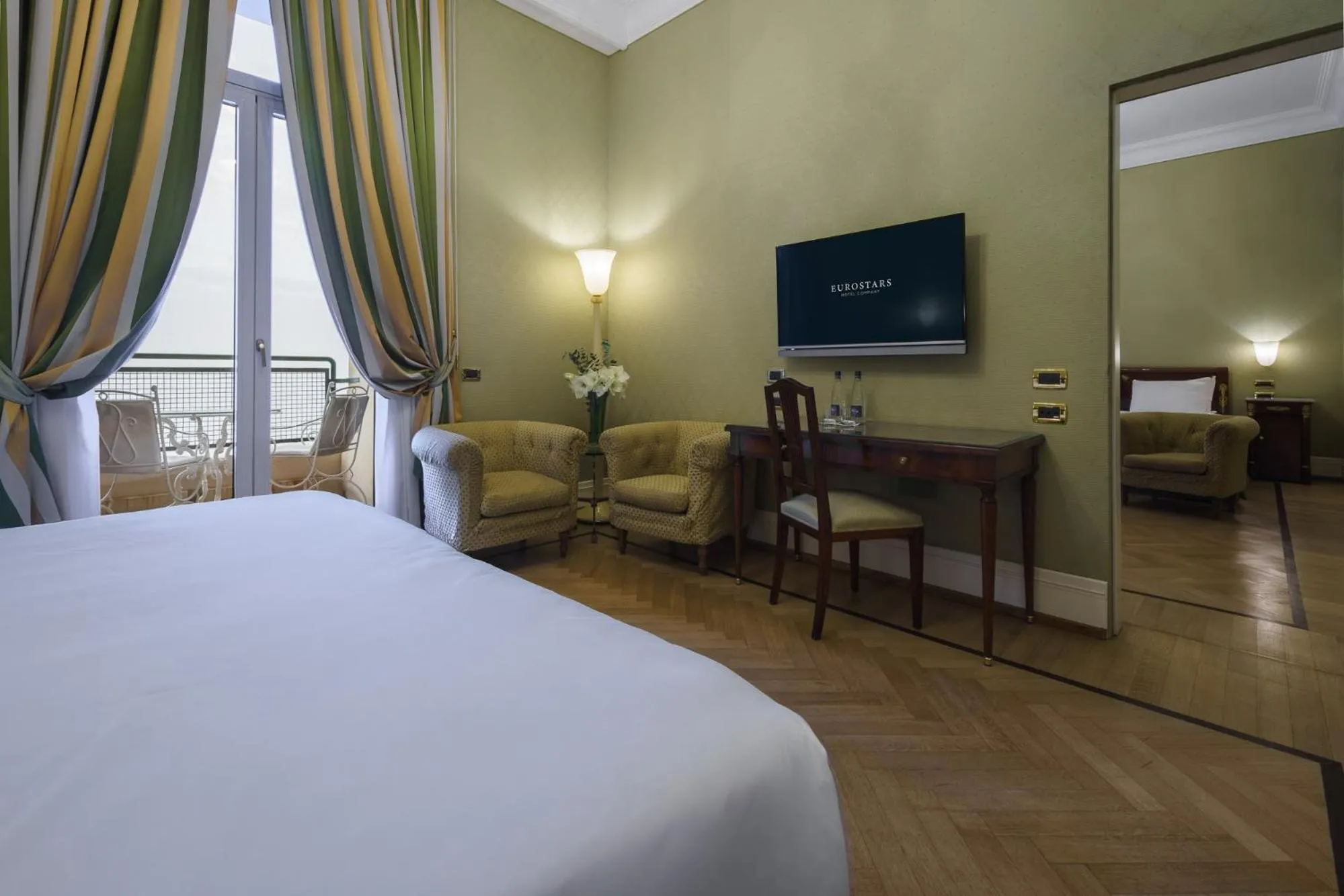 Family Room with Sea View in Eurostars Hotel Excelsior