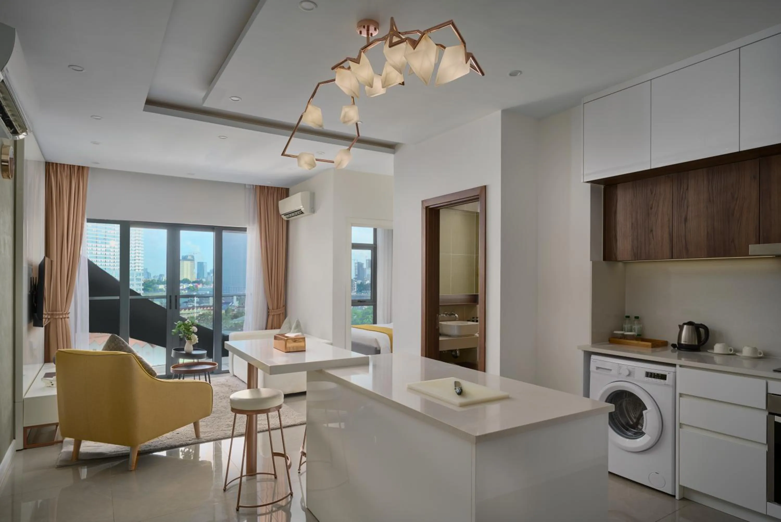 1 Bedroom Deluxe - single occupancy in The Peninsula Phnom Penh