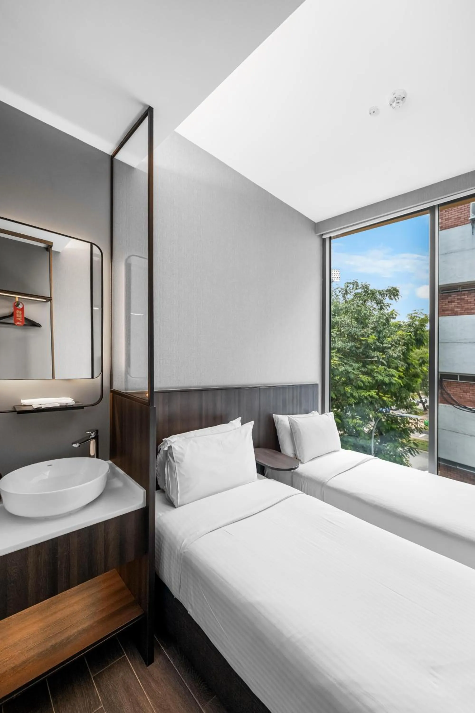 Superior Twin Room in Beverly Hotels Elements