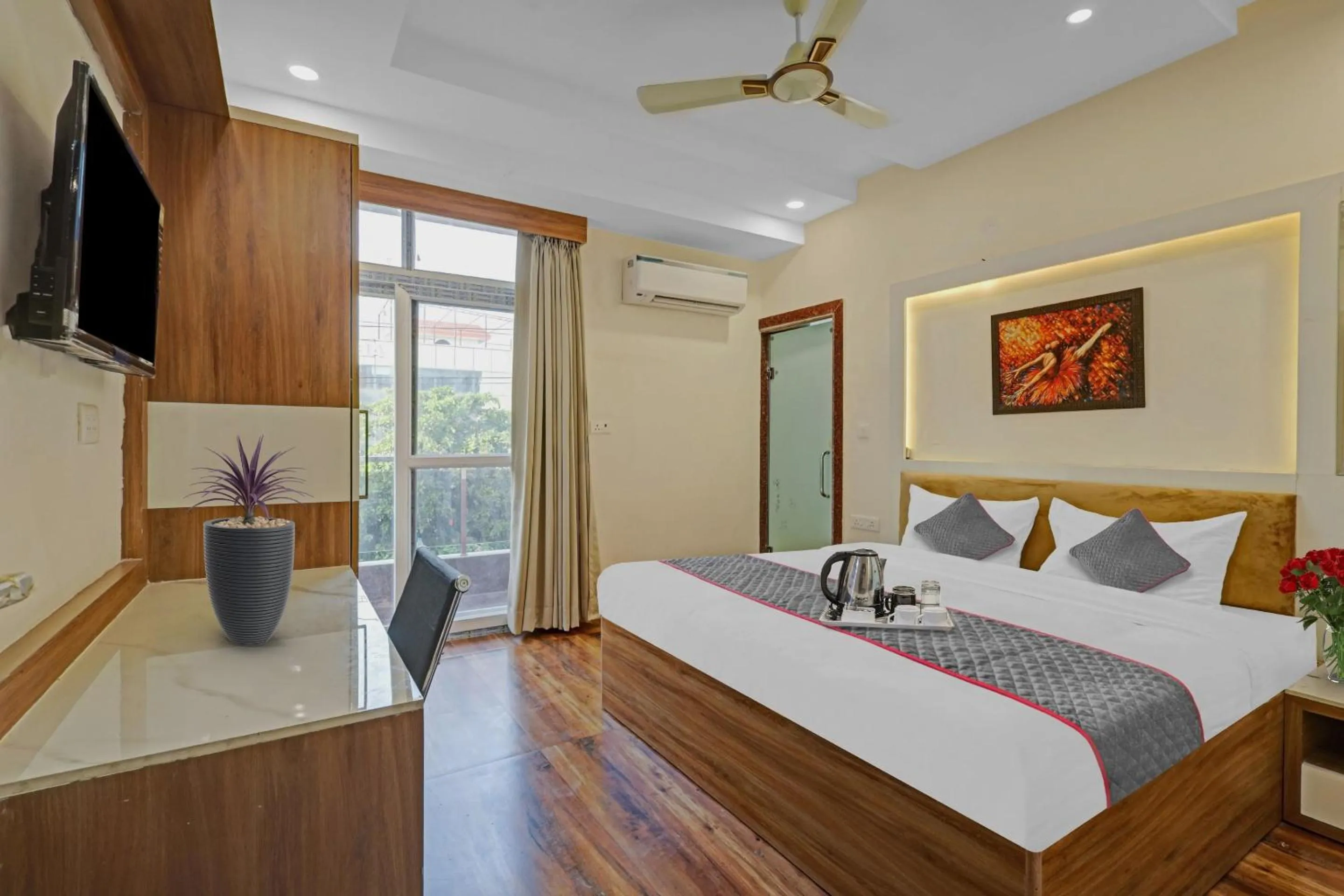 Classic Triple Room - single occupancy in Super Townhouse Lucky Grand Palace