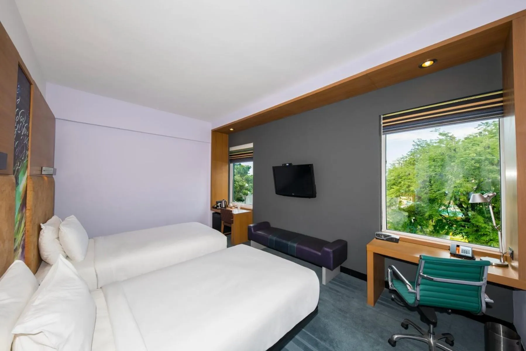 Deluxe Twin Room in Hotel Halez