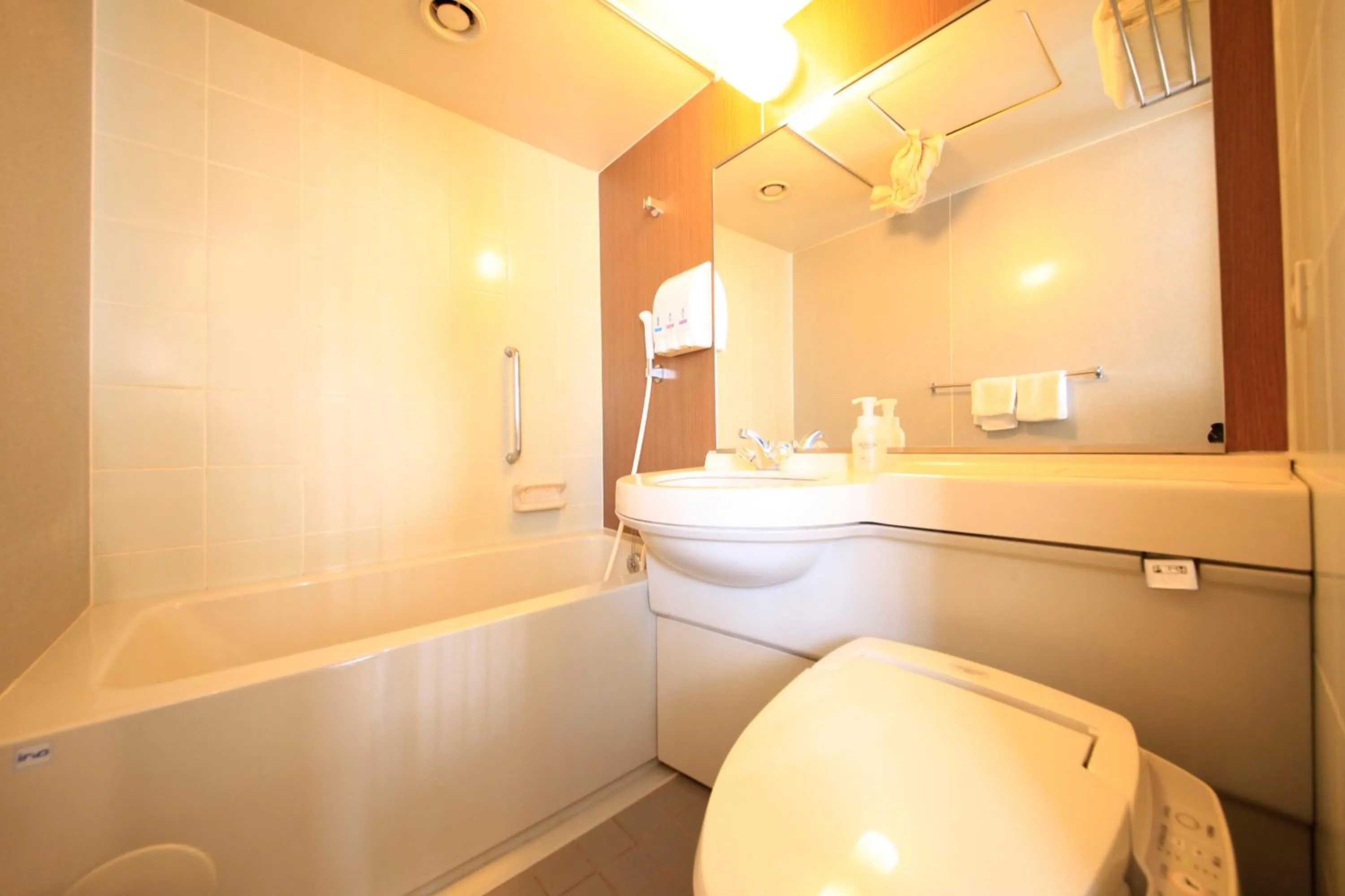 Twin Room - Non-Smoking in Hotel Premium Green Hills