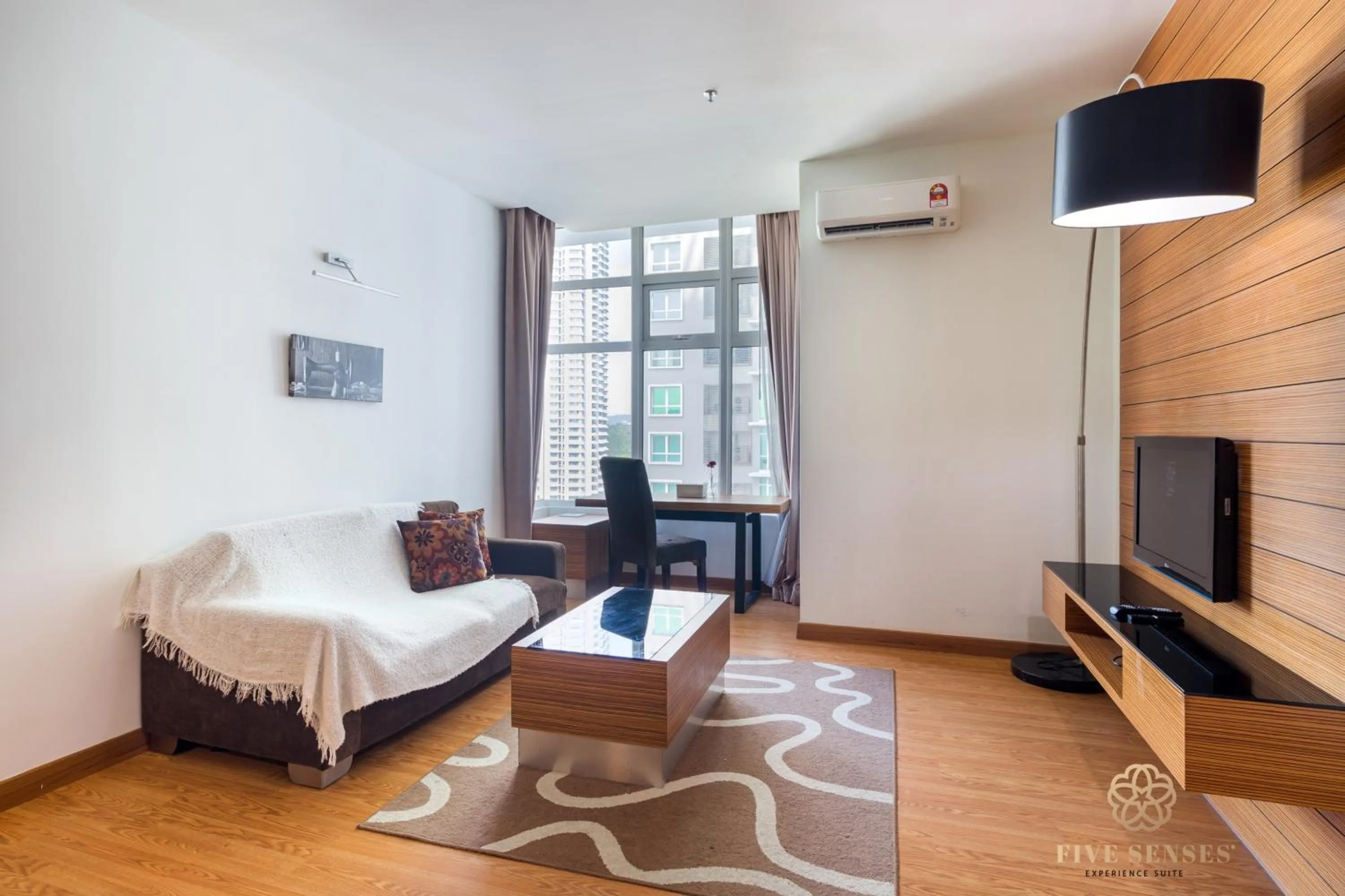 Deluxe Room in Dua Sentral Kuala Lumpur, Roam