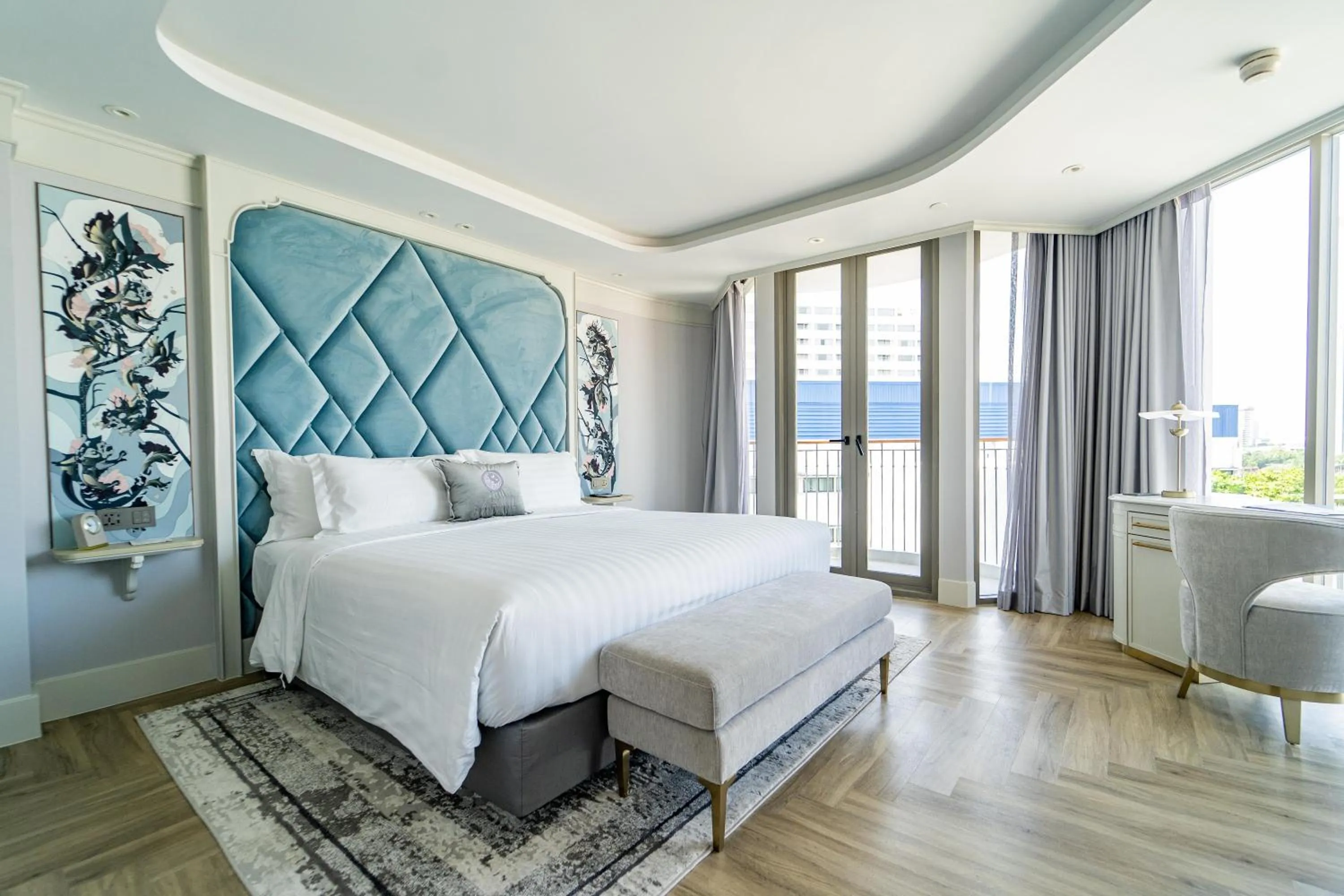 Club Grand Deluxe Balcony in The Salil Hotel Riverside Bangkok