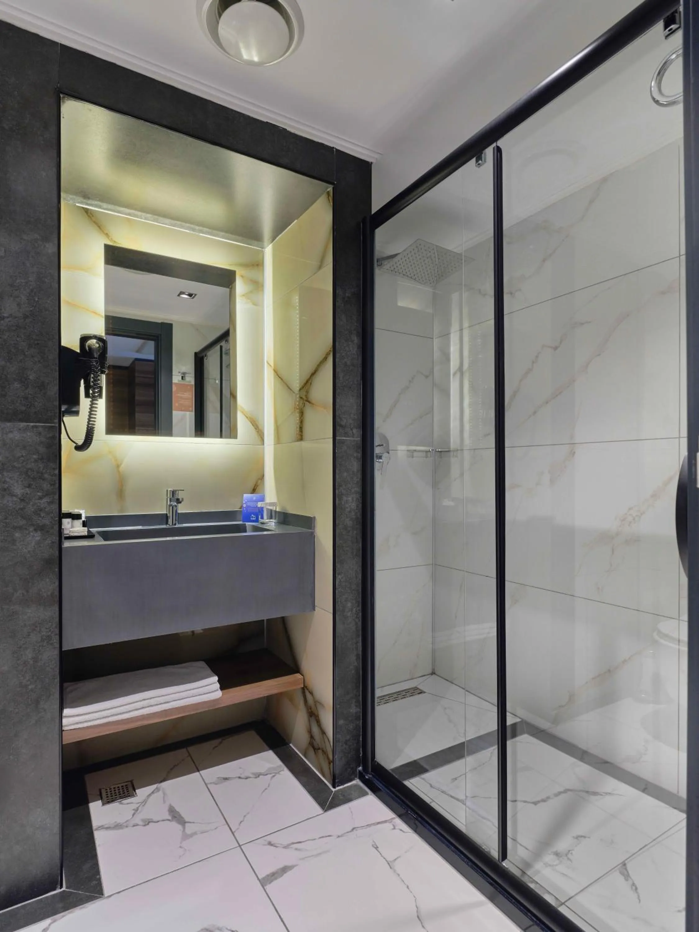 Junior Suite in Dedeman Sanliurfa