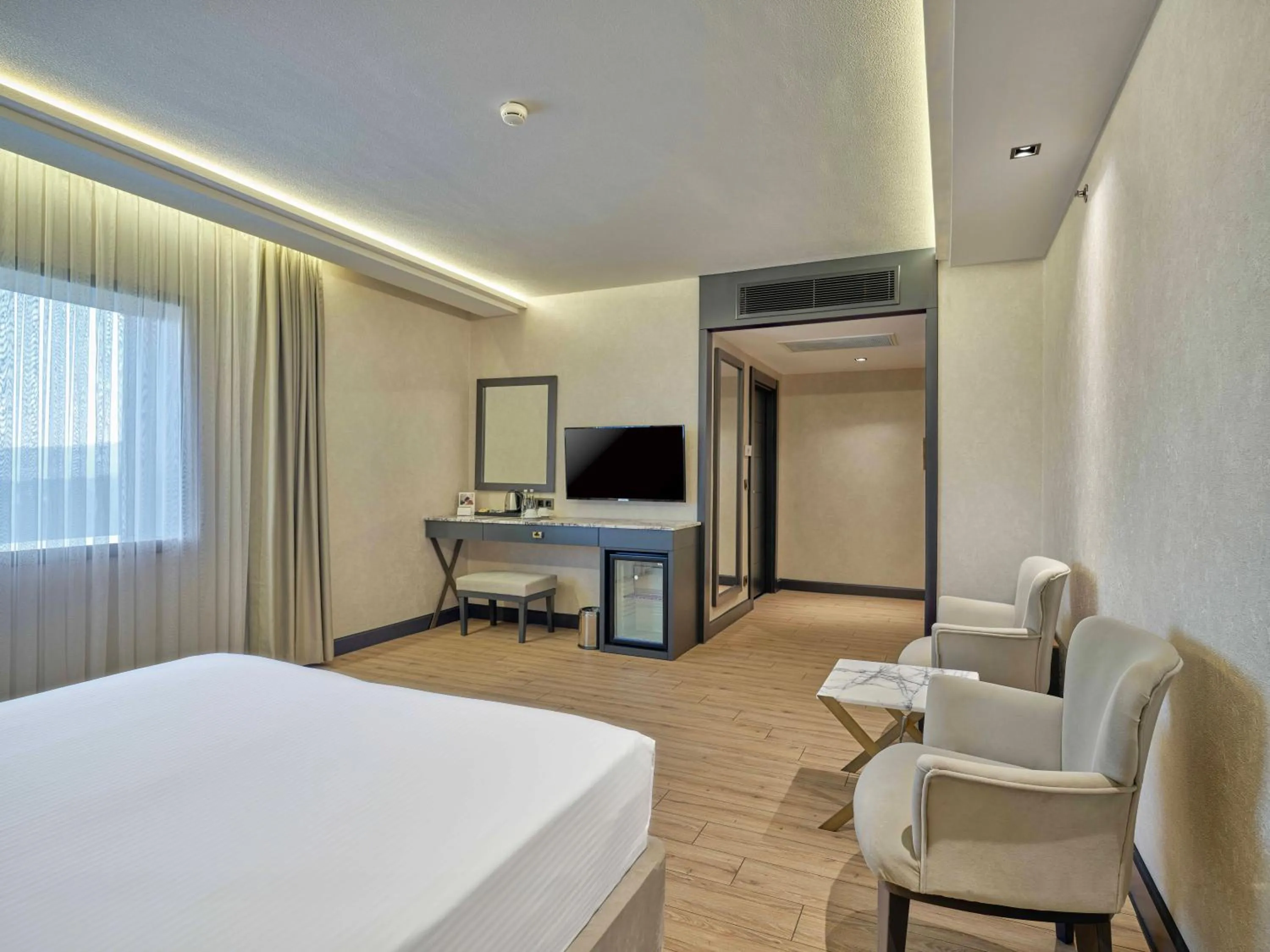 Superior King Room in Dedeman Sanliurfa