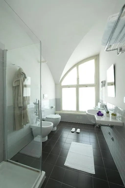 Deluxe Suite with Spa Bath in Hotel Delle Fiere
