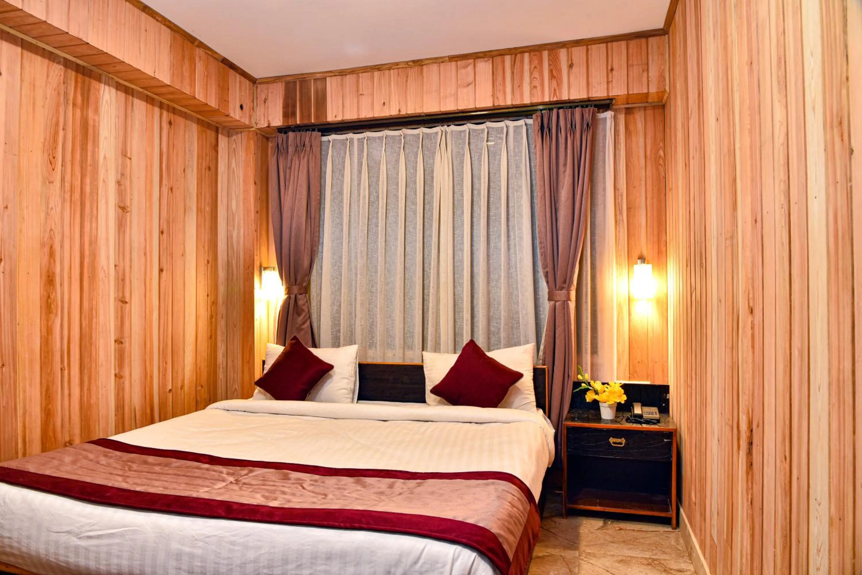 Deluxe Double Room in Rufina Lachung Kunga