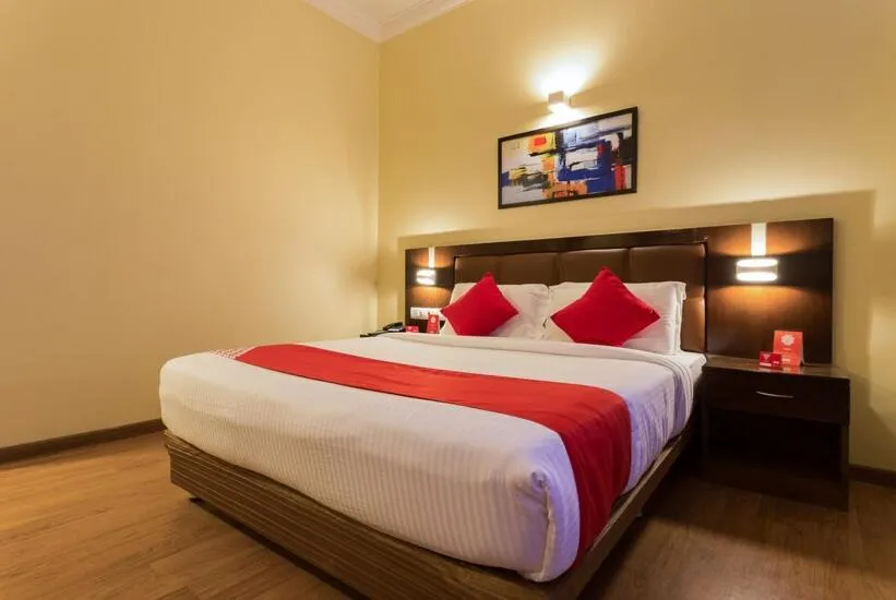 Standard Double or Twin Room in THE SENATE HOTEL