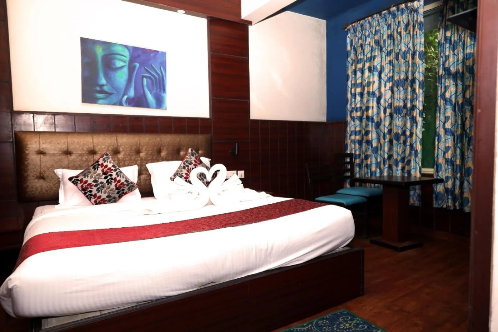 Superior Queen Room - single occupancy in Misty Mountain Resort