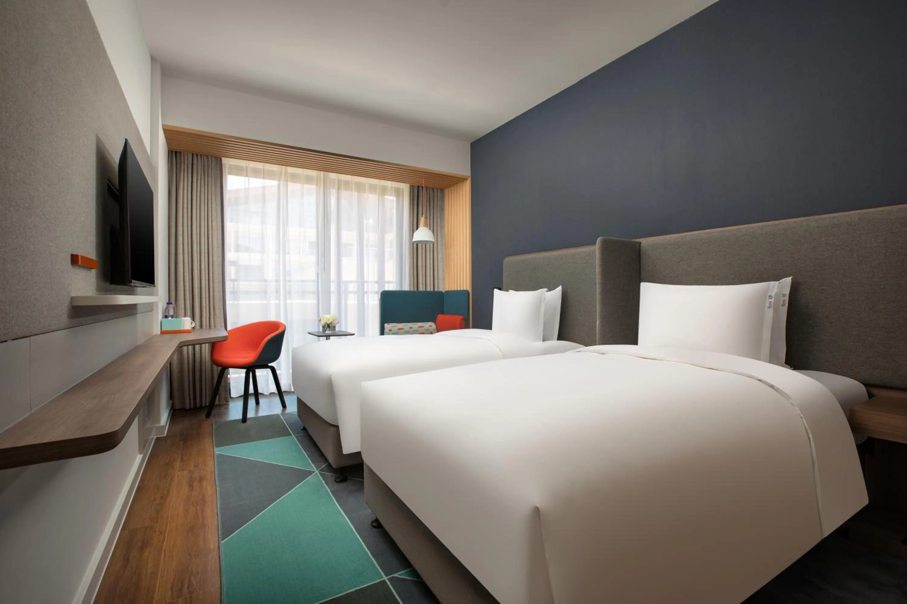 Standard Twin Room - Smoking in Holiday Inn Express Guiyang Qingyan by IHG