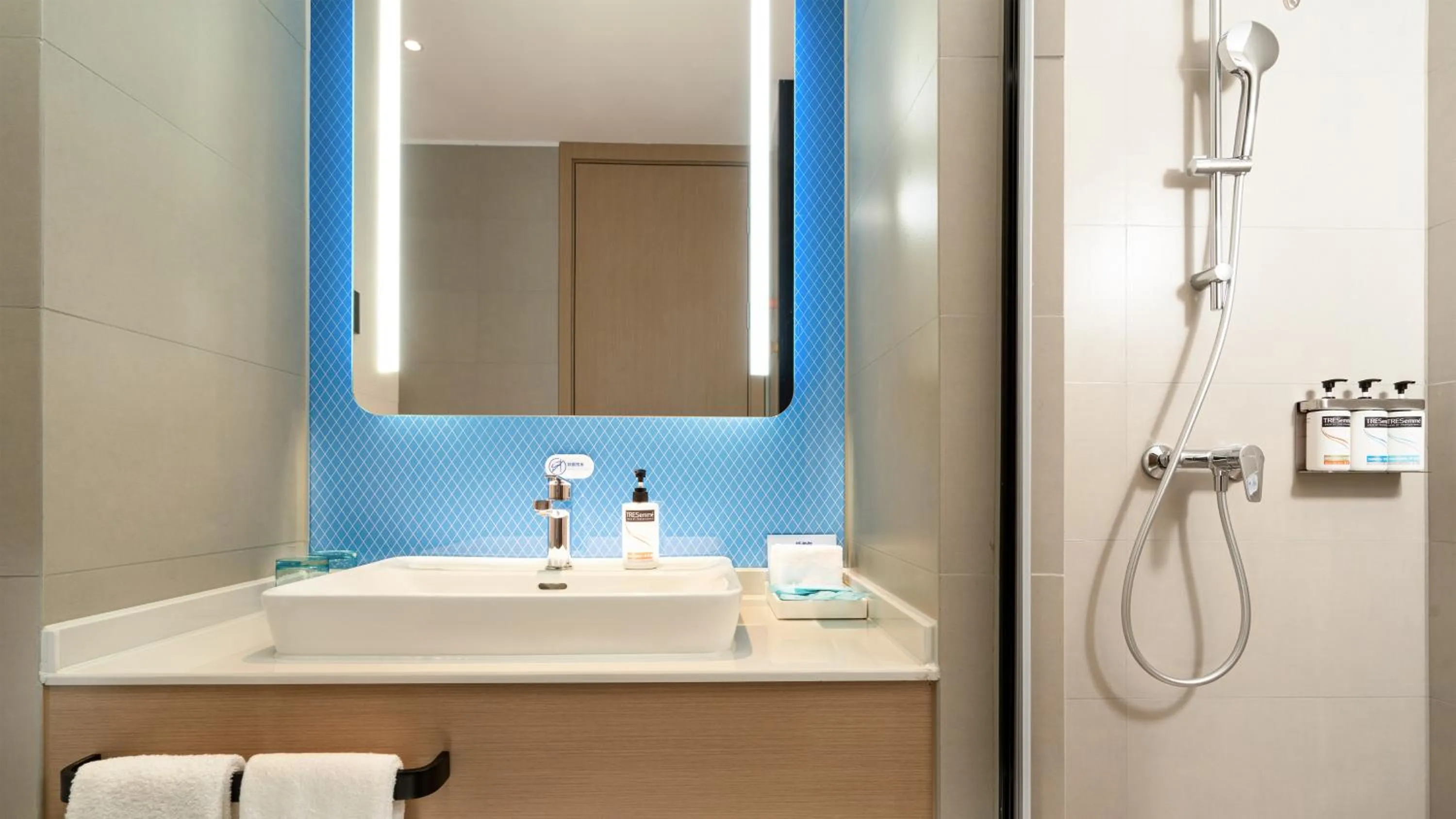 Standard Twin Room in Holiday Inn Express Changsha Kaifu by IHG