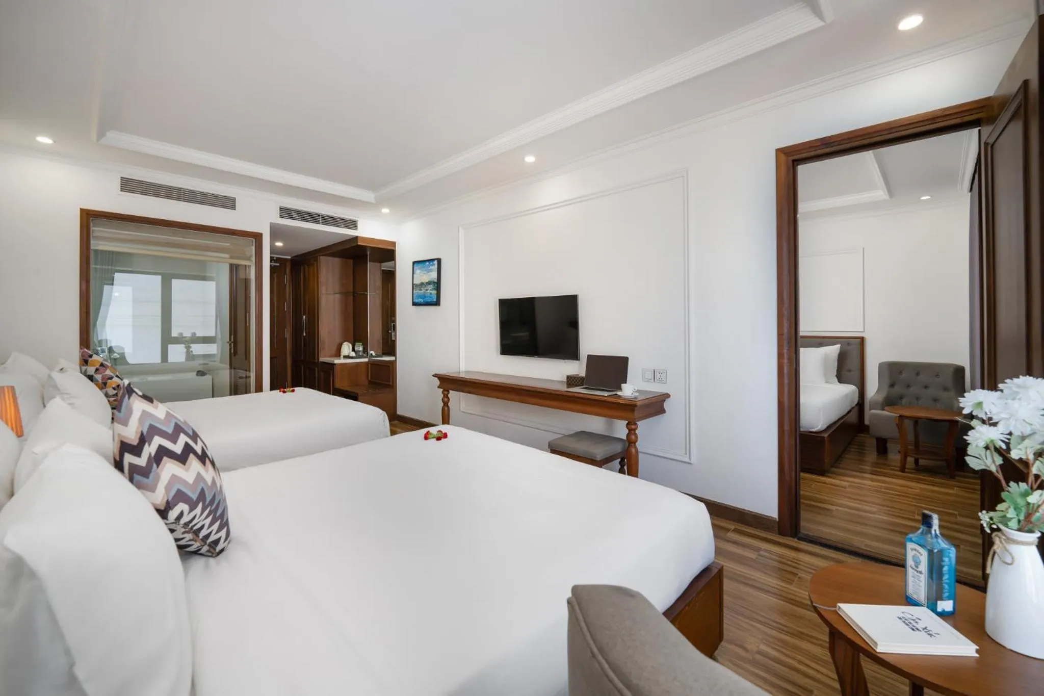 Family Connecting Rooms in The Sail Hotel - My Khe Beach