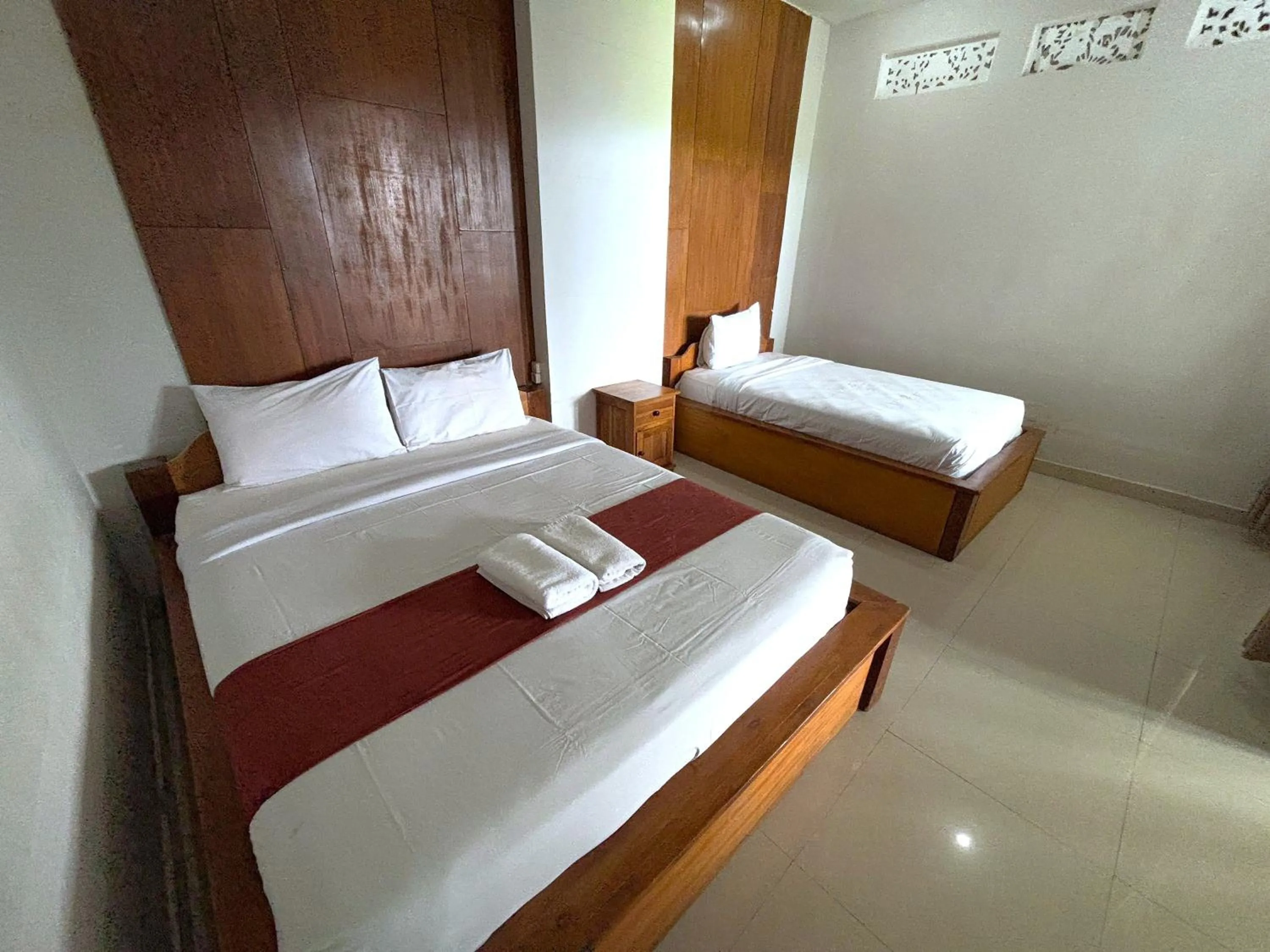 Standard Double or Twin Room in Caldera Hotel & Restaurant
