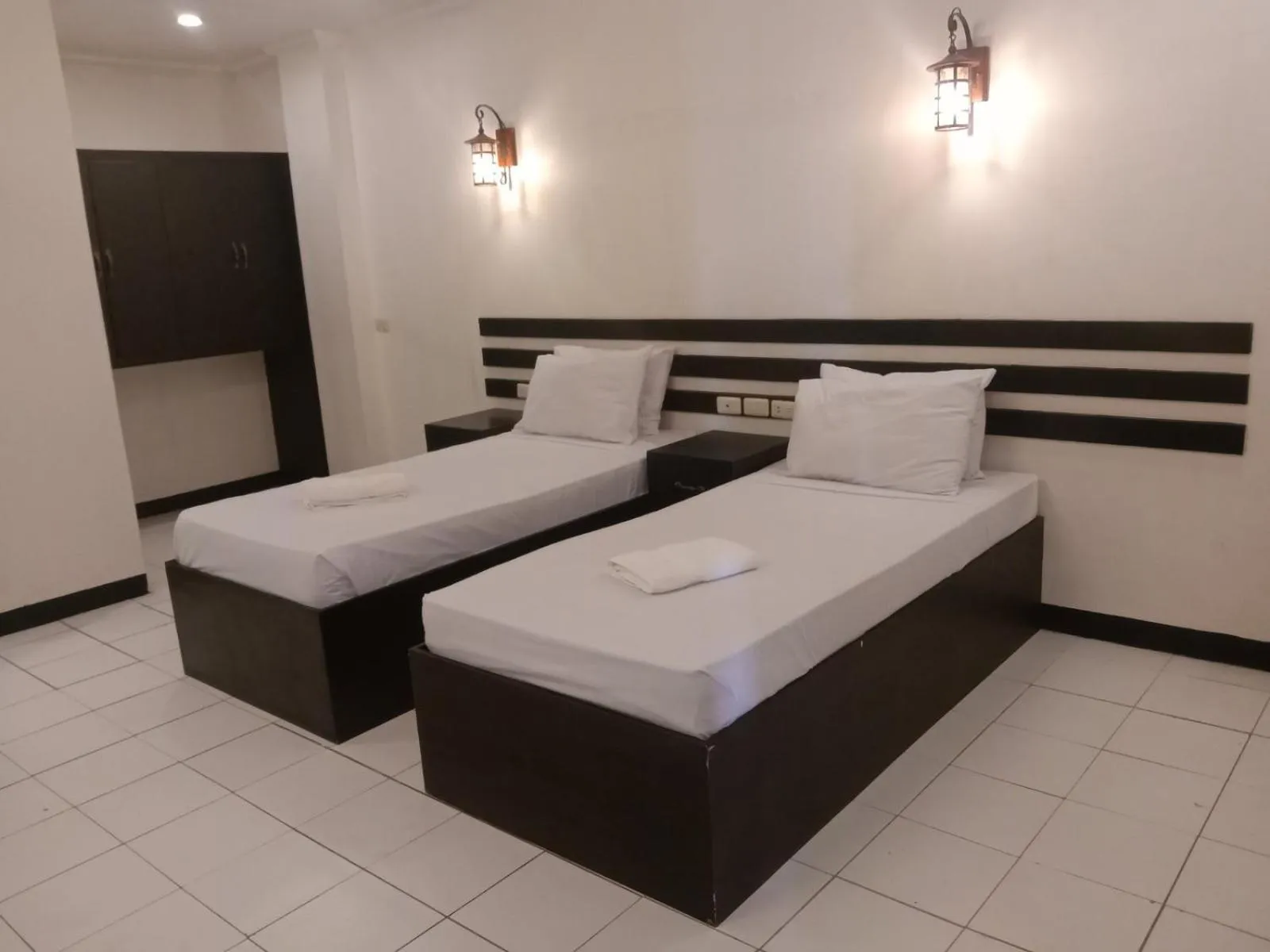 Standard Twin Room in Hotel Benjamin Naval