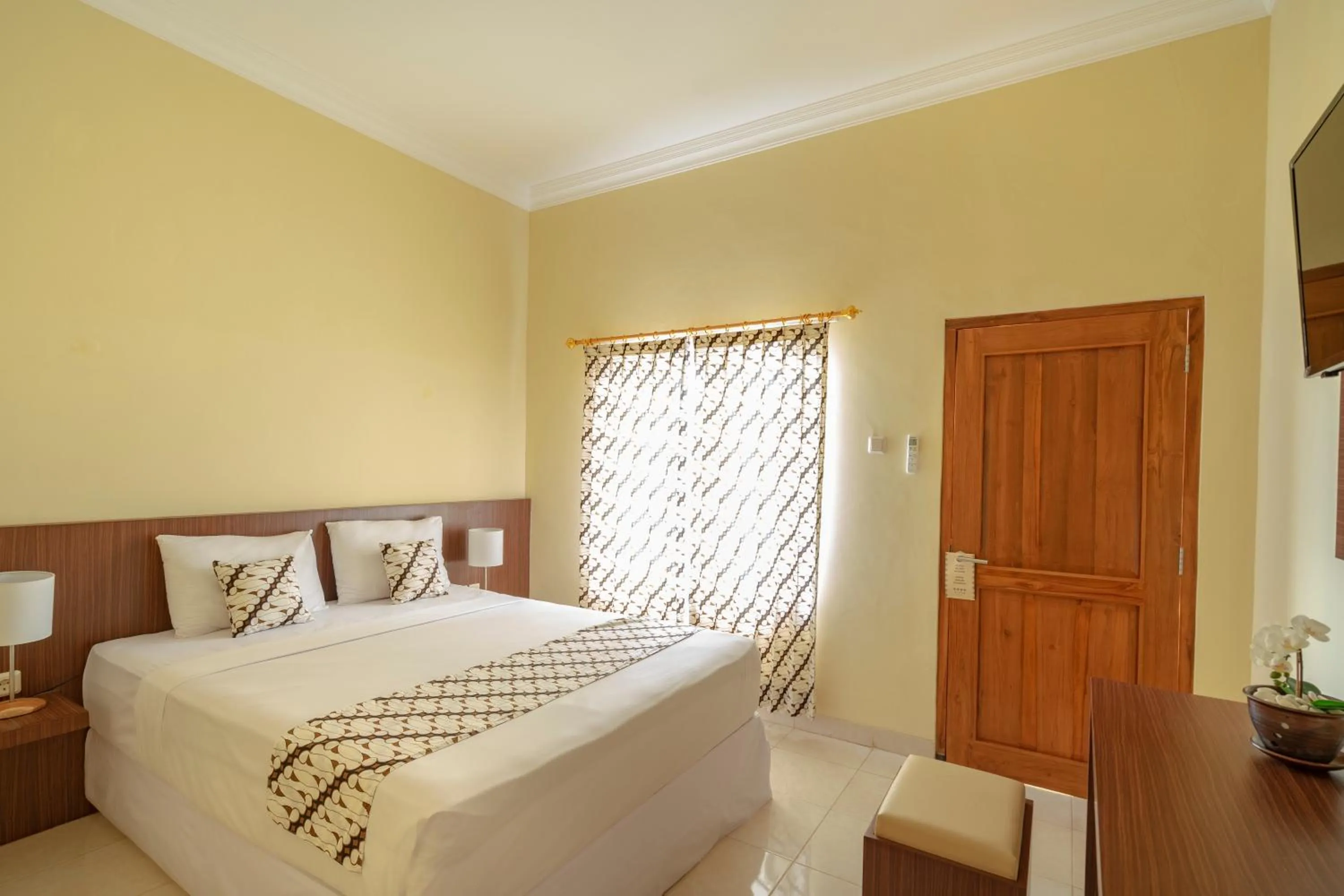 Superior Double Room in Diana Hotel Jogja