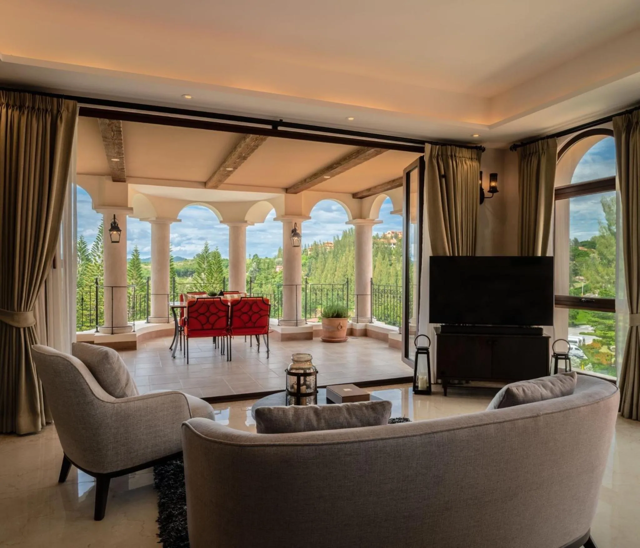 Balcony Suites in Toscana Valley Castello Della Valle