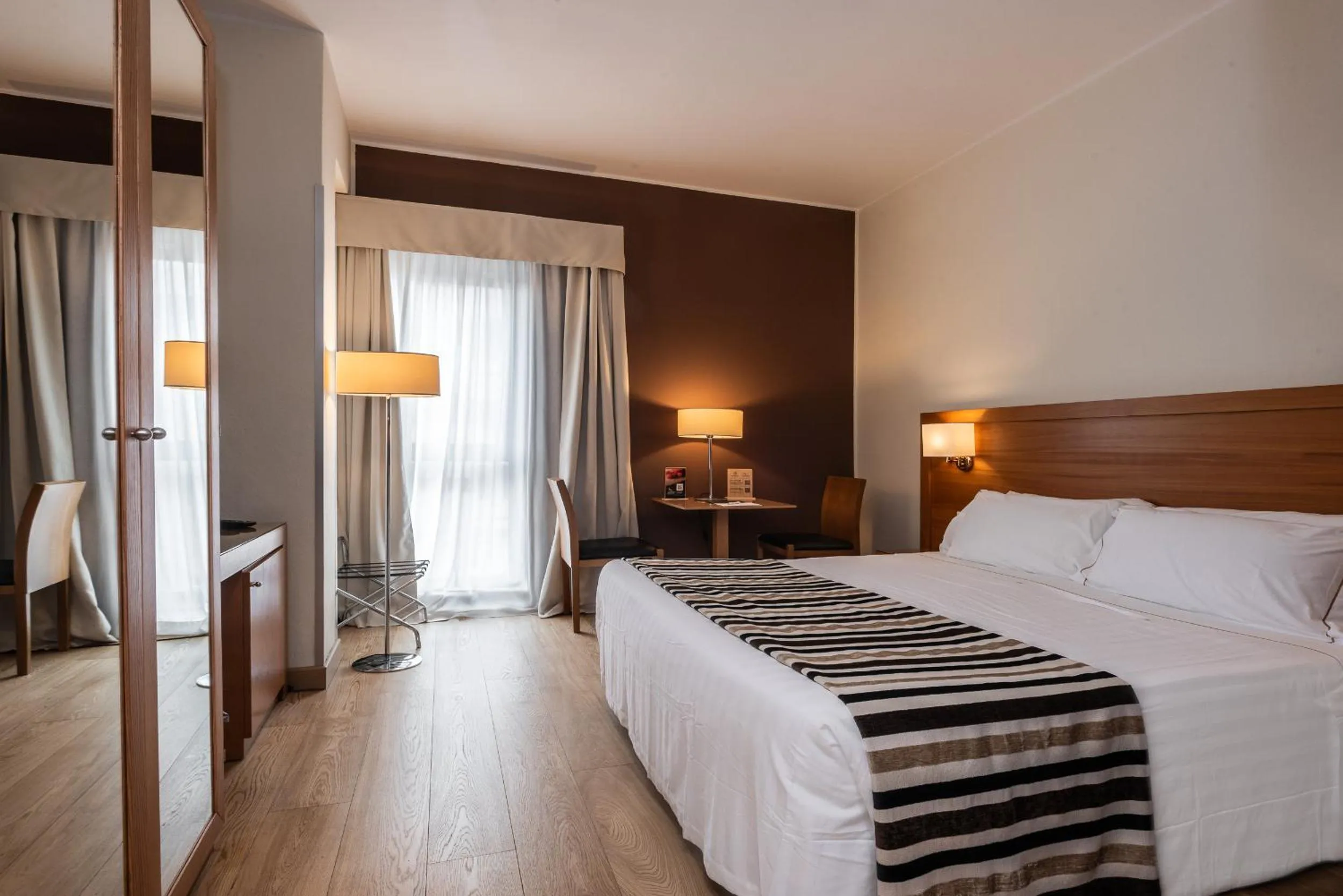 Two Connecting Rooms in Sardegna Hotel - Suites & Restaurant