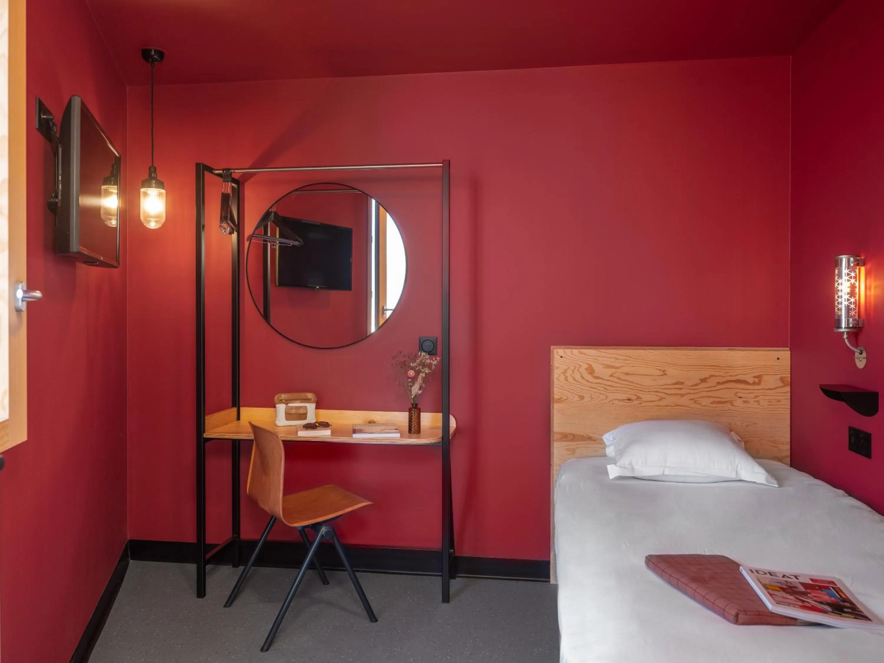 Single Room in Eklo Hotels Lyon