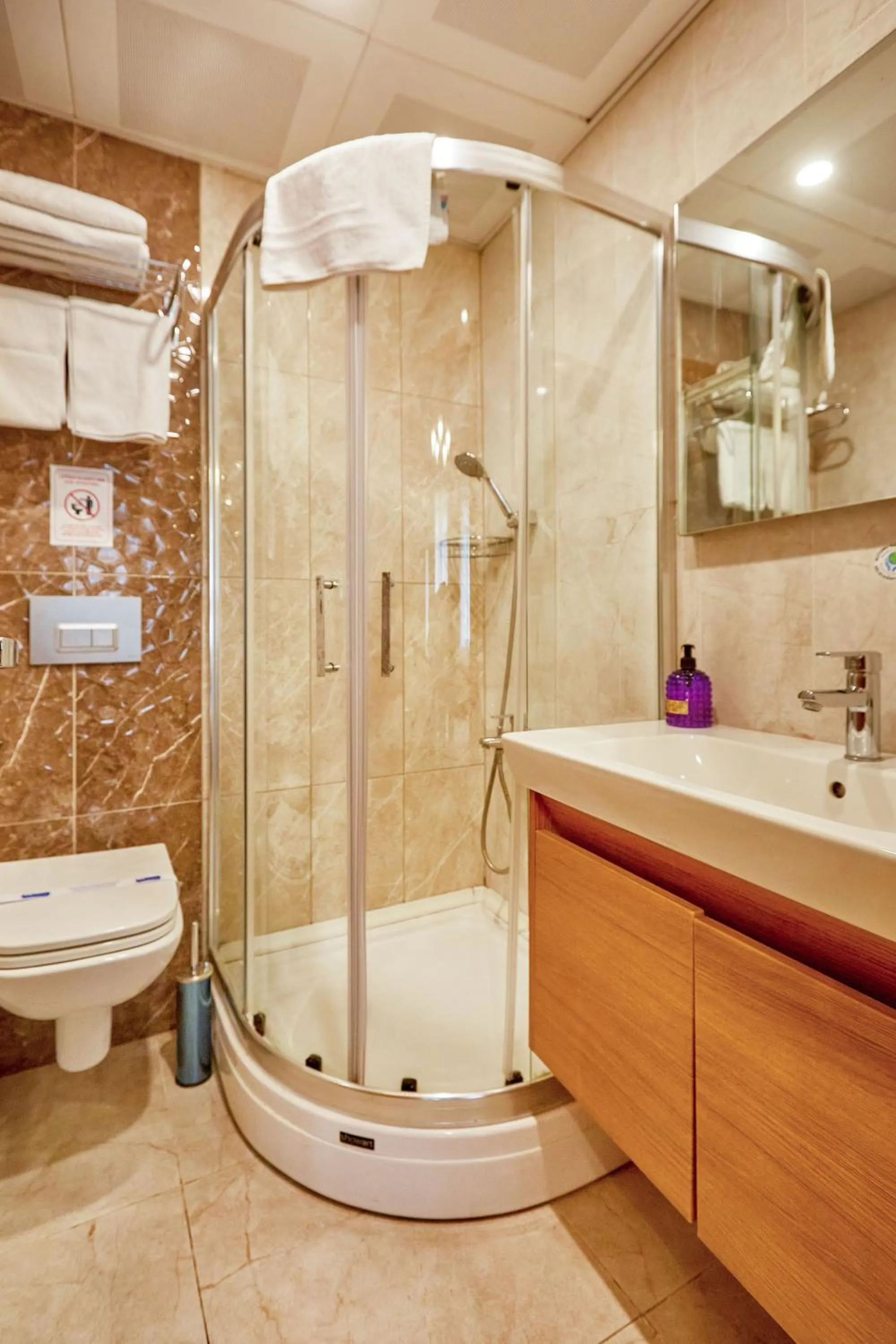 Standard Double Room in Ardey Hotel