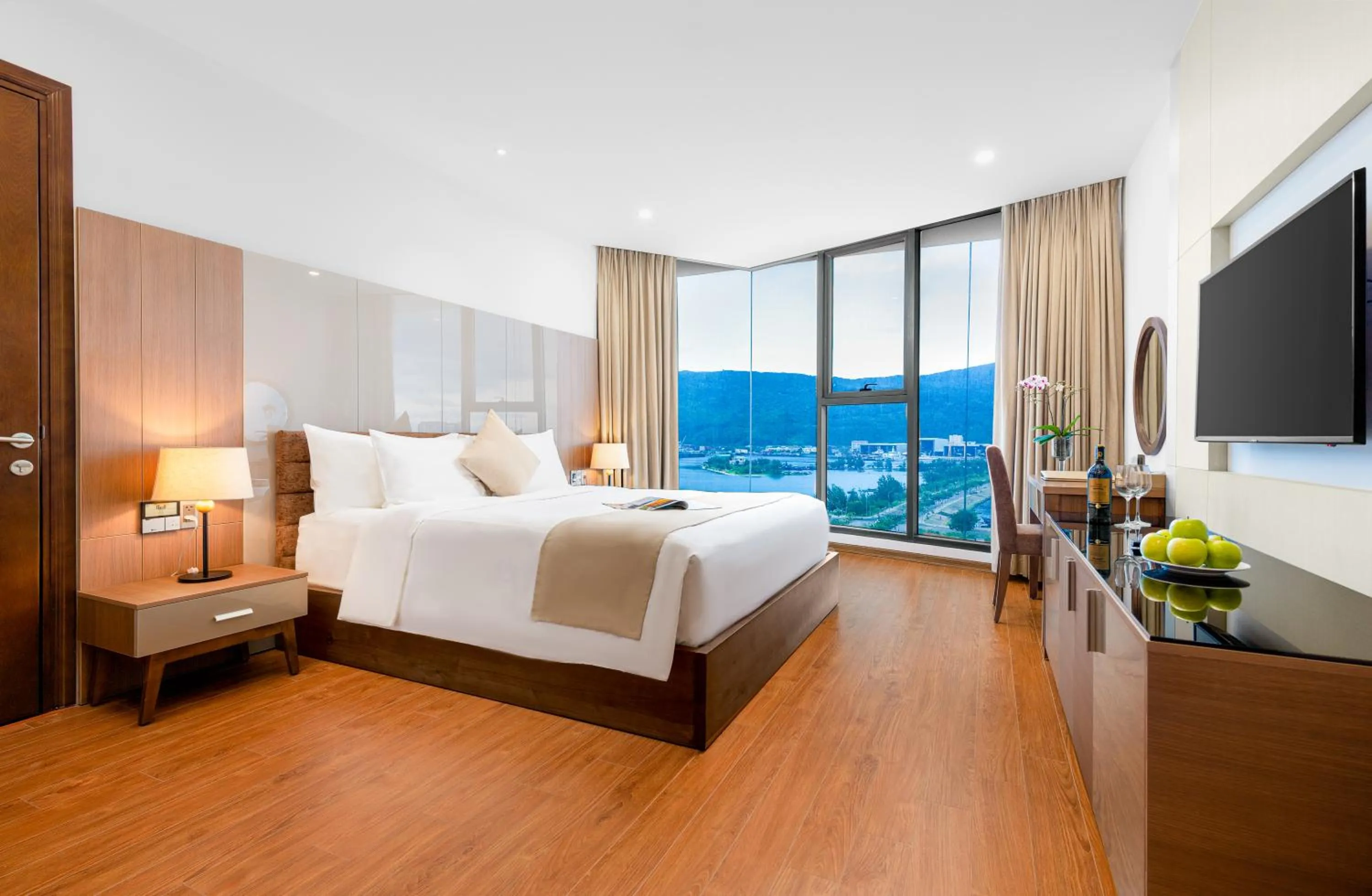 Deluxe Double Room with Bay View - single occupancy in Alan Sea Hotel Danang