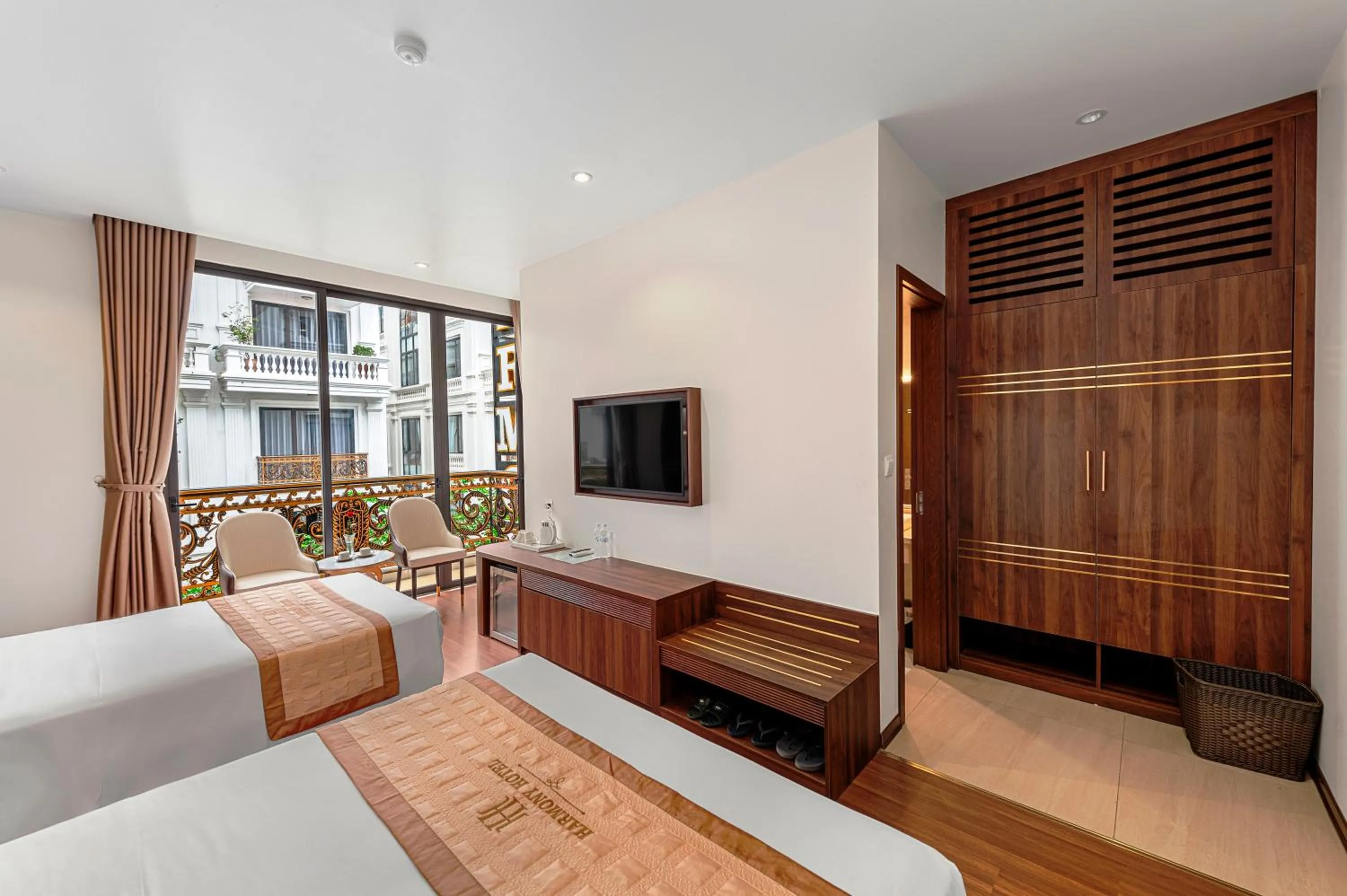 Superior Triple Room in Harmony HaLong Hotel