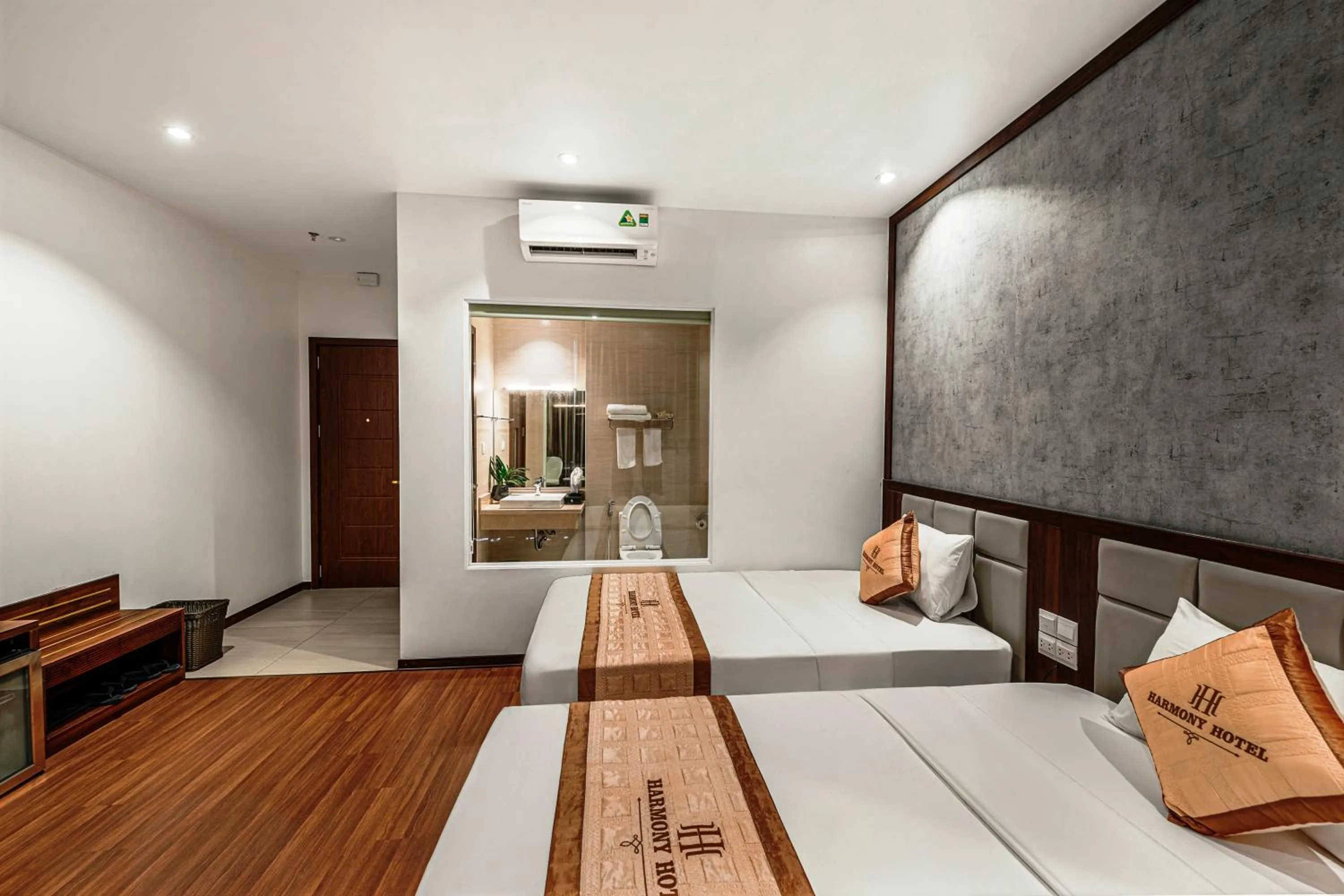 Deluxe Double or Twin Room in Harmony HaLong Hotel