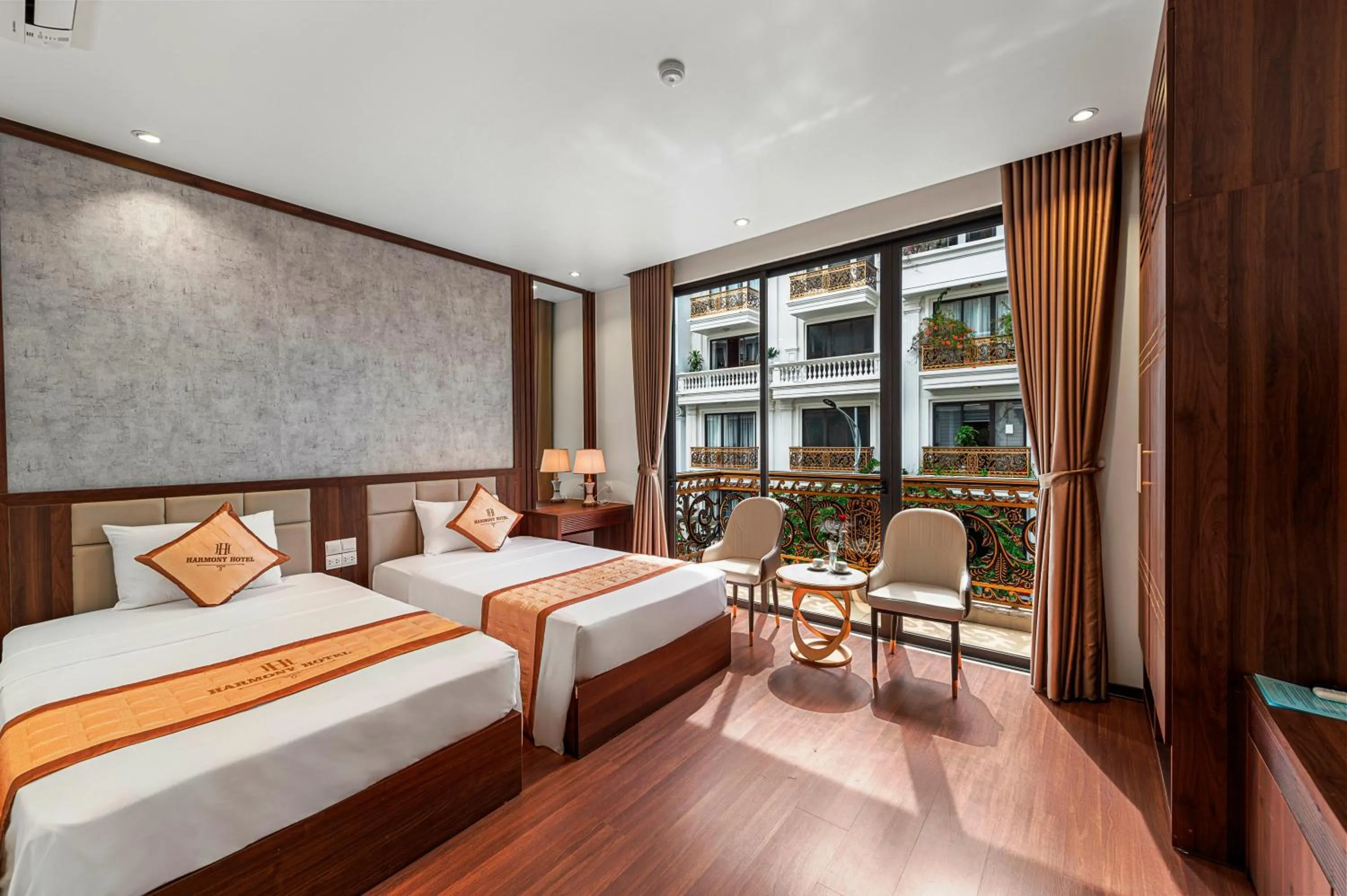 Twin Room with Balcony in Harmony HaLong Hotel