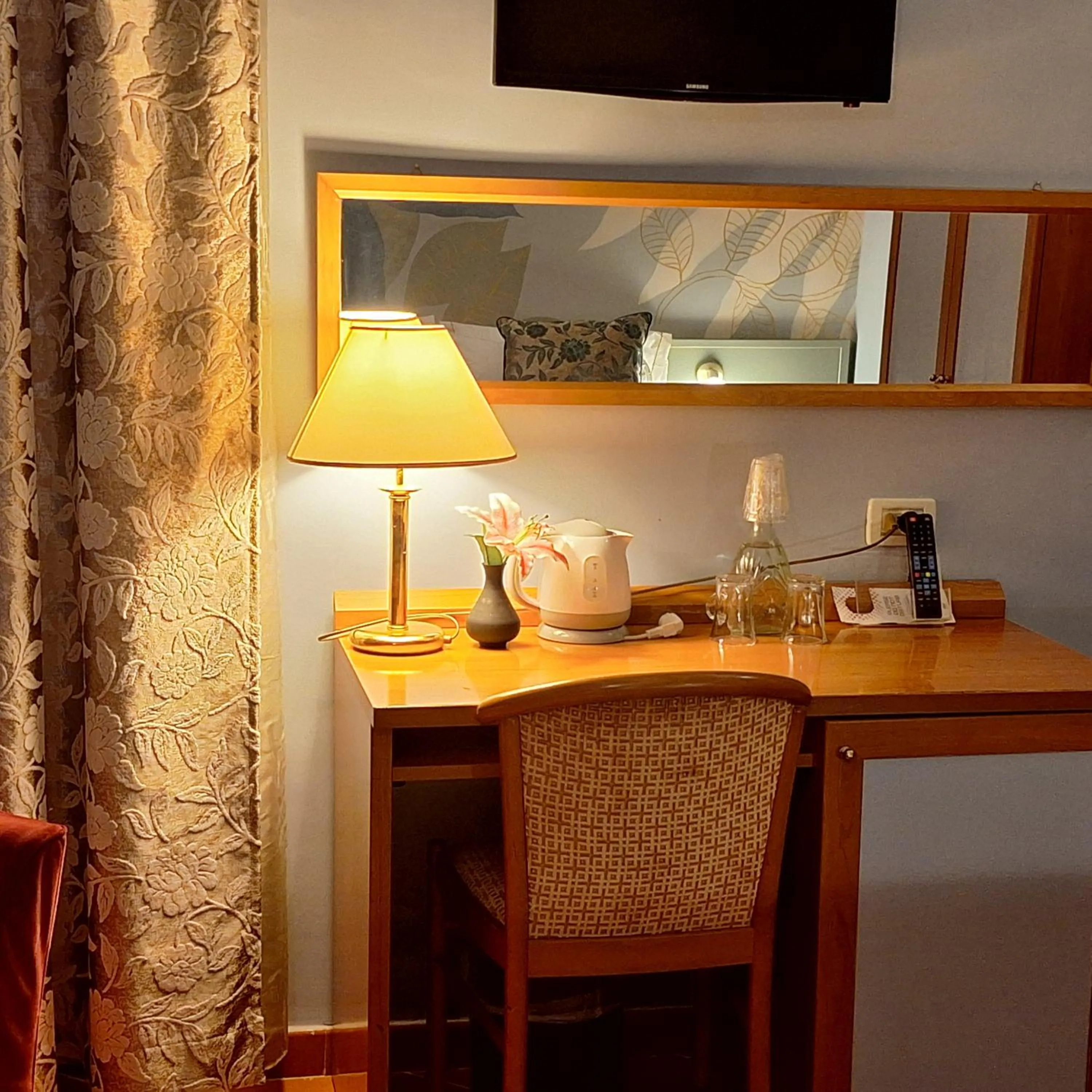 Comfort Double Room in Hotel Maxim Axial